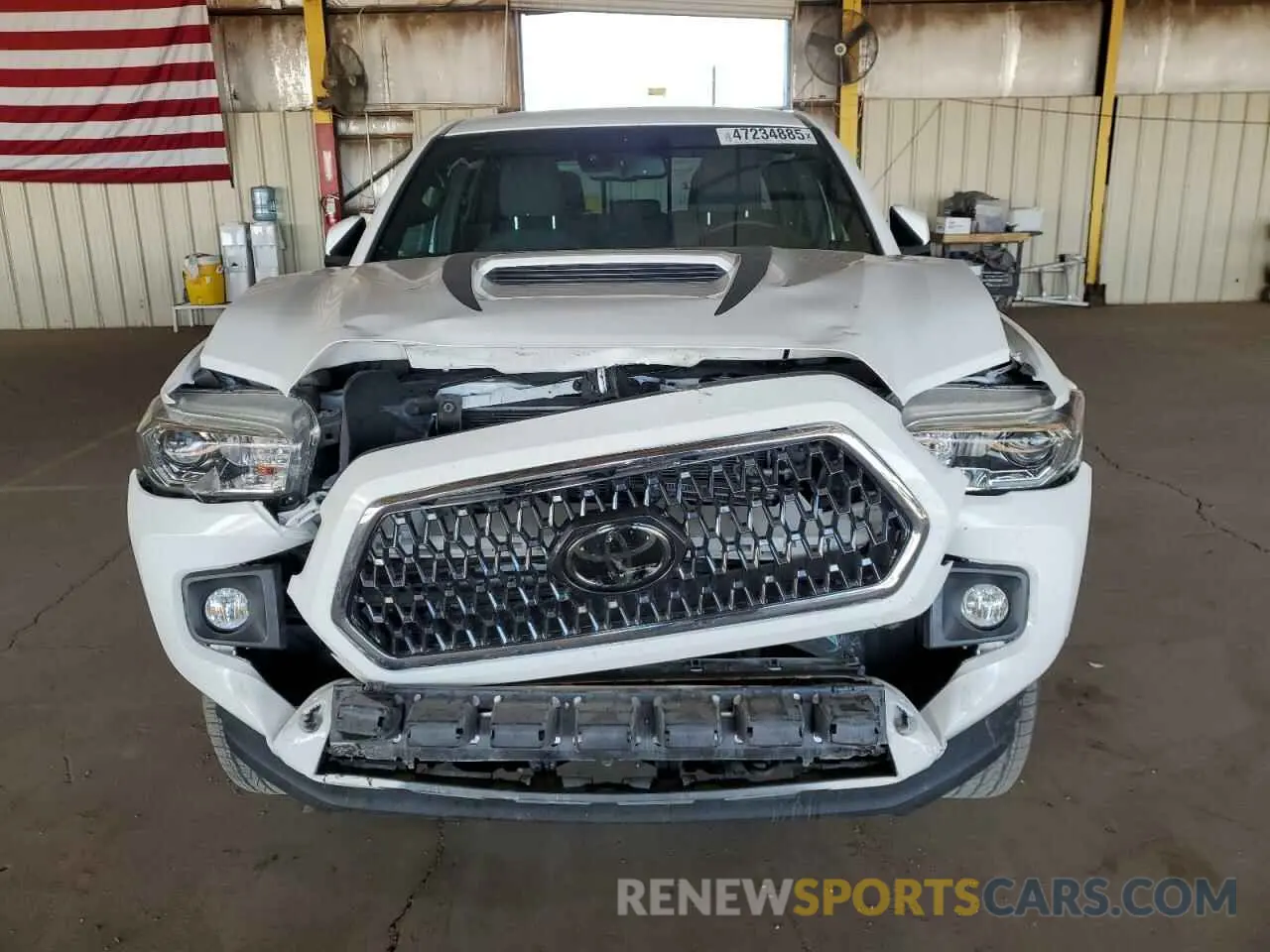 5 fotografías del automóvil dañado 3TMBZ5DN4KM022133 TOYOTA TACOMA 2019