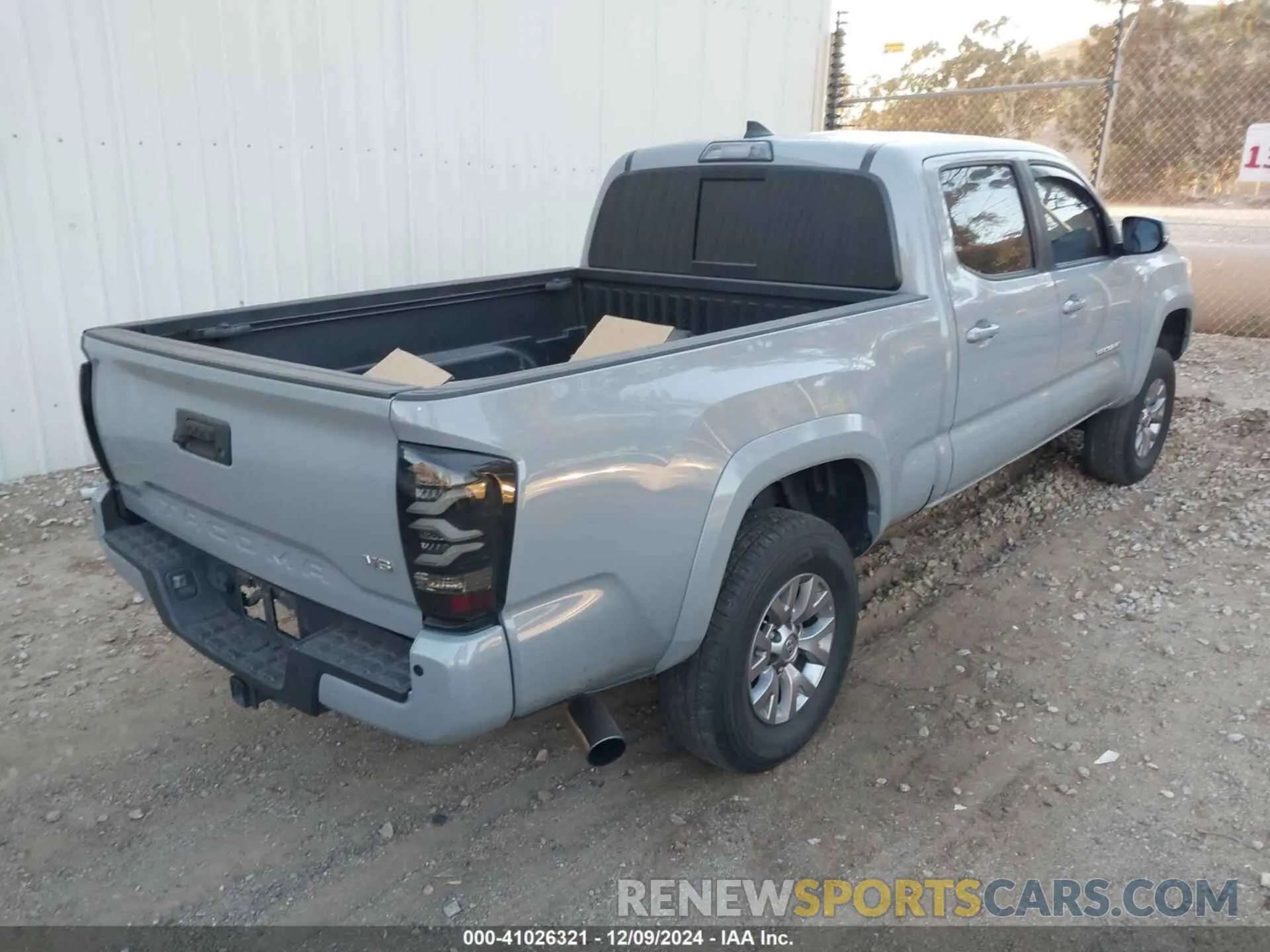 4 fotografías del automóvil dañado 3TMBZ5DN6KM019346 TOYOTA TACOMA 2019
