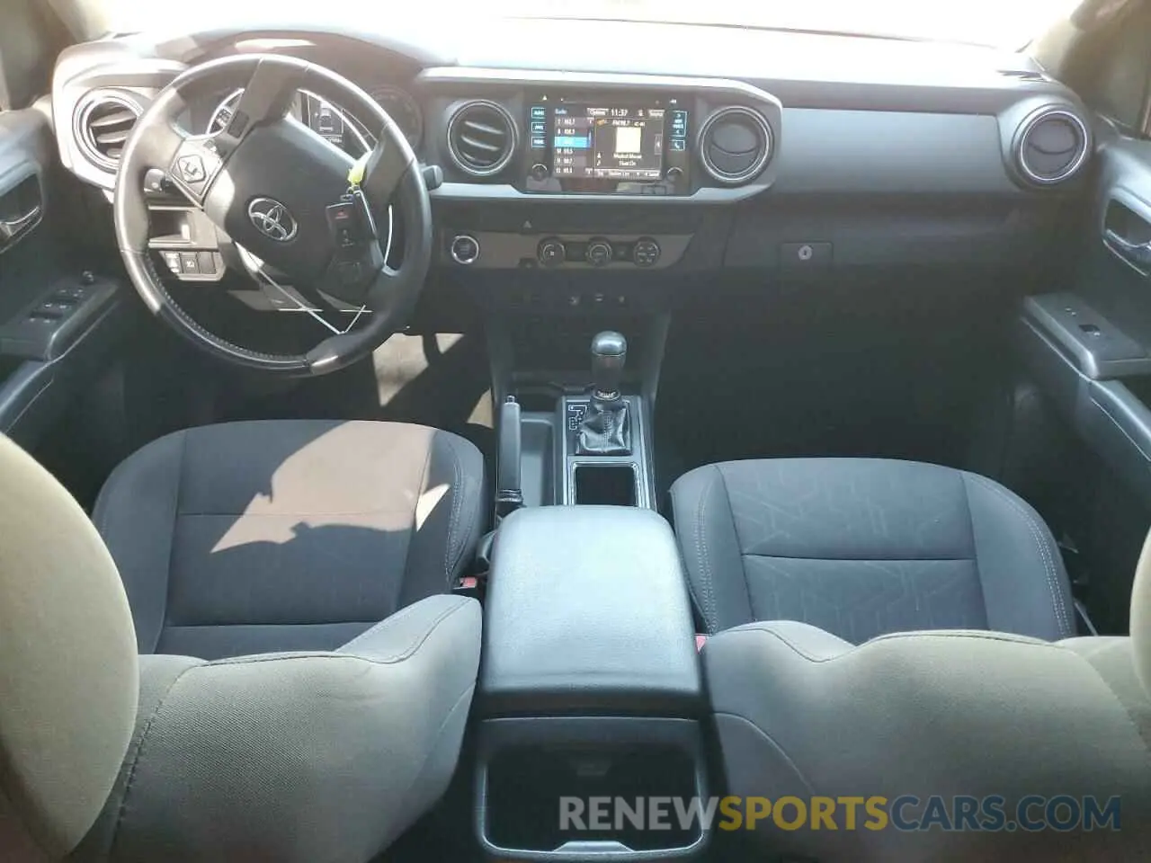 8 fotografías del automóvil dañado 3TMBZ5DN6KM020934 TOYOTA TACOMA 2019