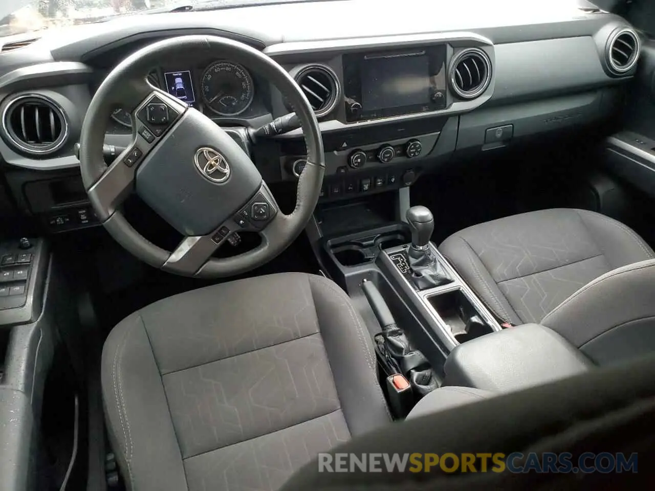8 fotografías del automóvil dañado 3TMBZ5DN9KM022807 TOYOTA TACOMA 2019