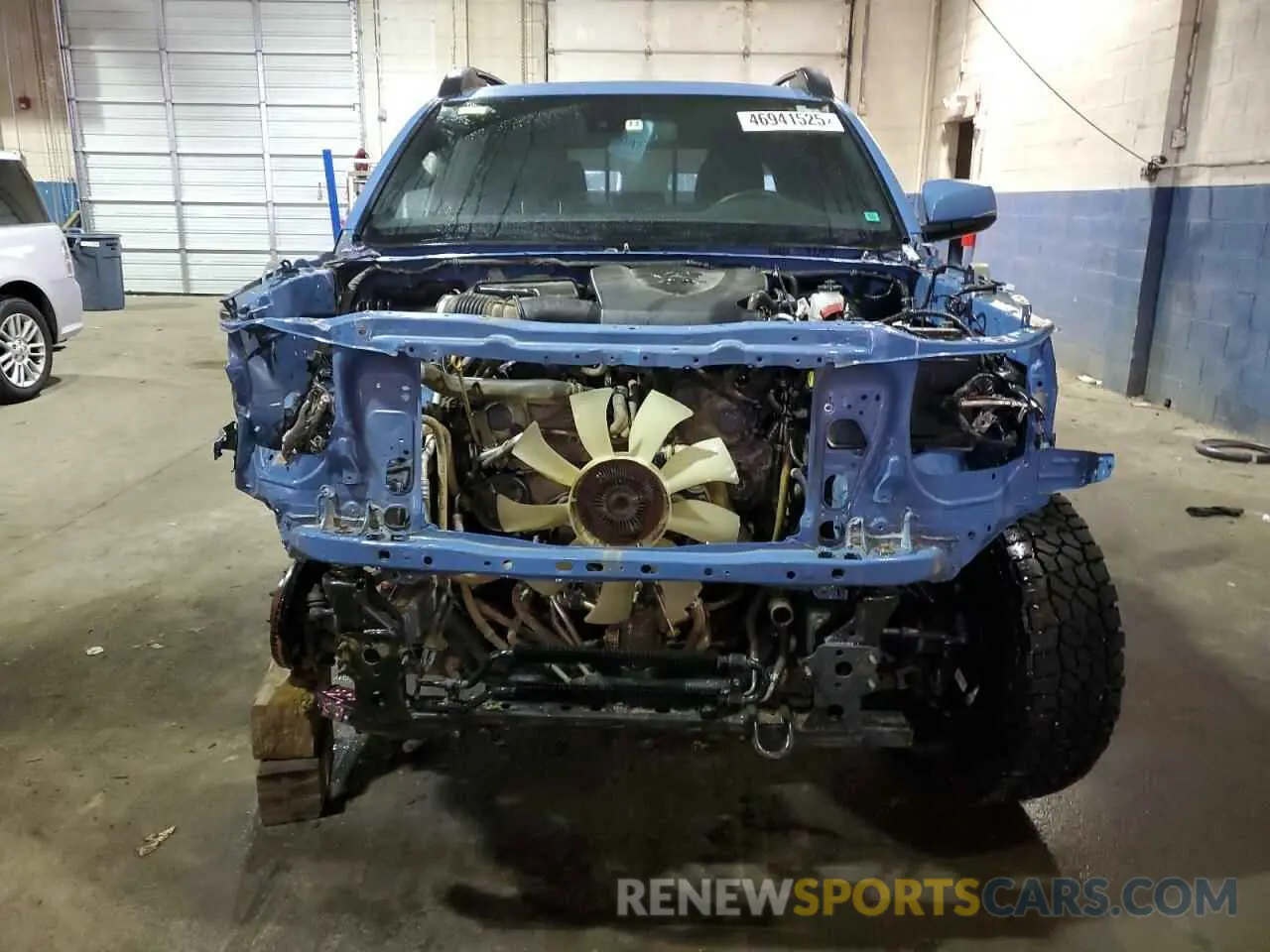 5 fotografías del automóvil dañado 3TMCZ5AN0KM208437 TOYOTA TACOMA 2019