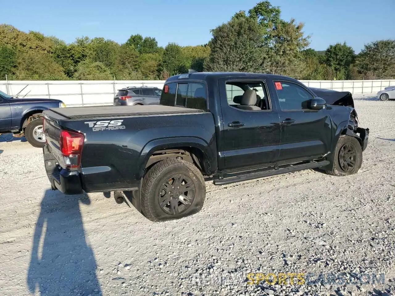 3 fotografías del automóvil dañado 3TMCZ5AN0KM209278 TOYOTA TACOMA 2019