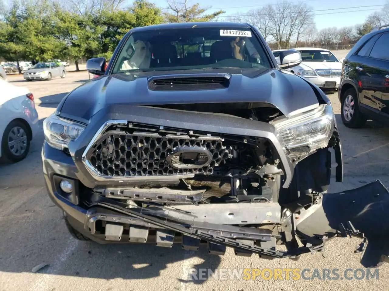 5 fotografías del automóvil dañado 3TMCZ5AN0KM217591 TOYOTA TACOMA 2019