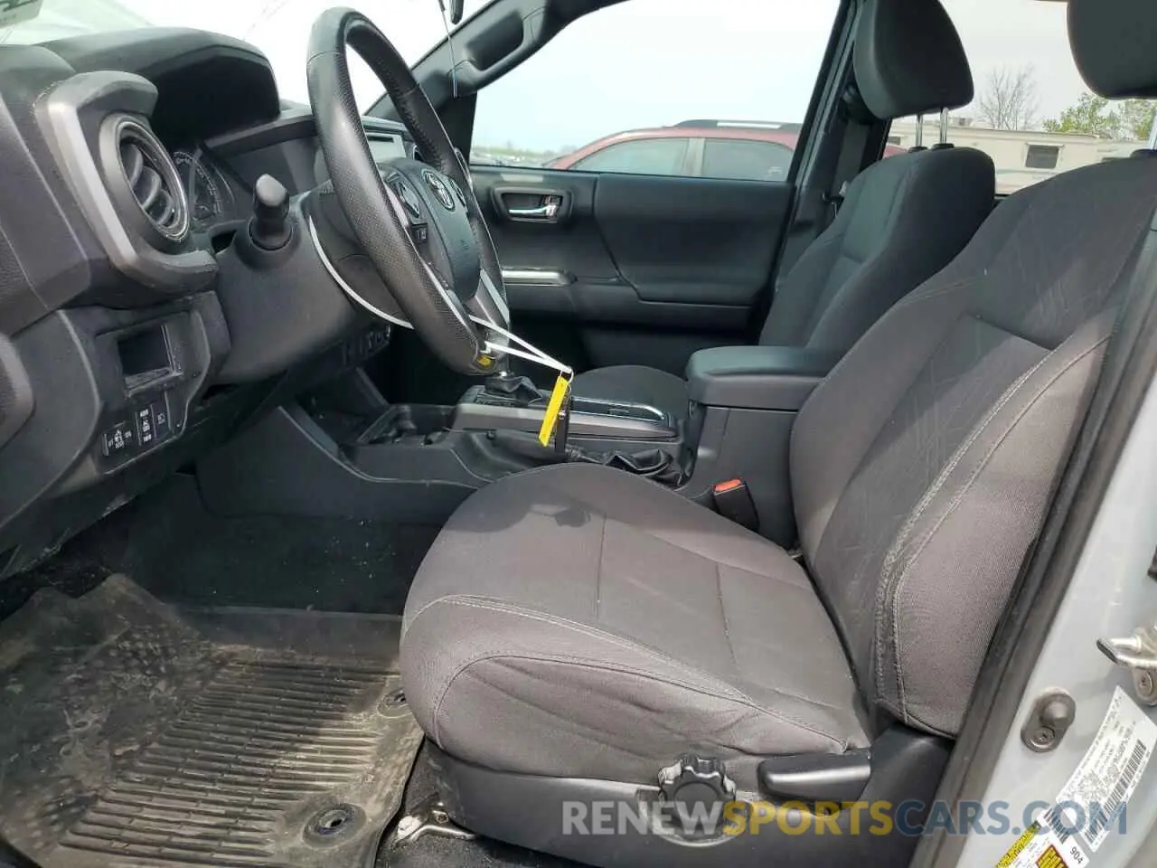 7 fotografías del automóvil dañado 3TMCZ5AN0KM224296 TOYOTA TACOMA 2019