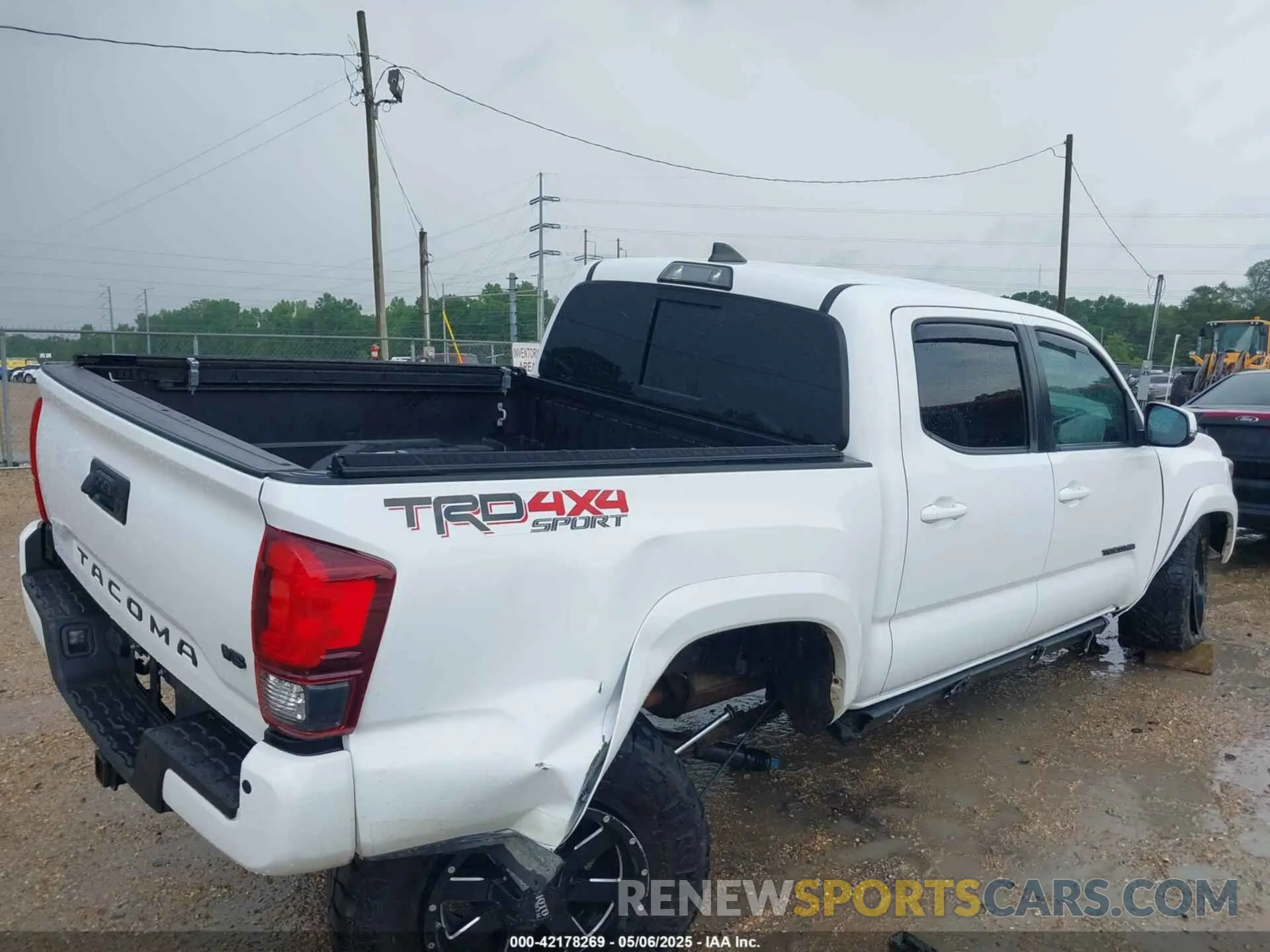 6 fotografías del automóvil dañado 3TMCZ5AN0KM232852 TOYOTA TACOMA 2019