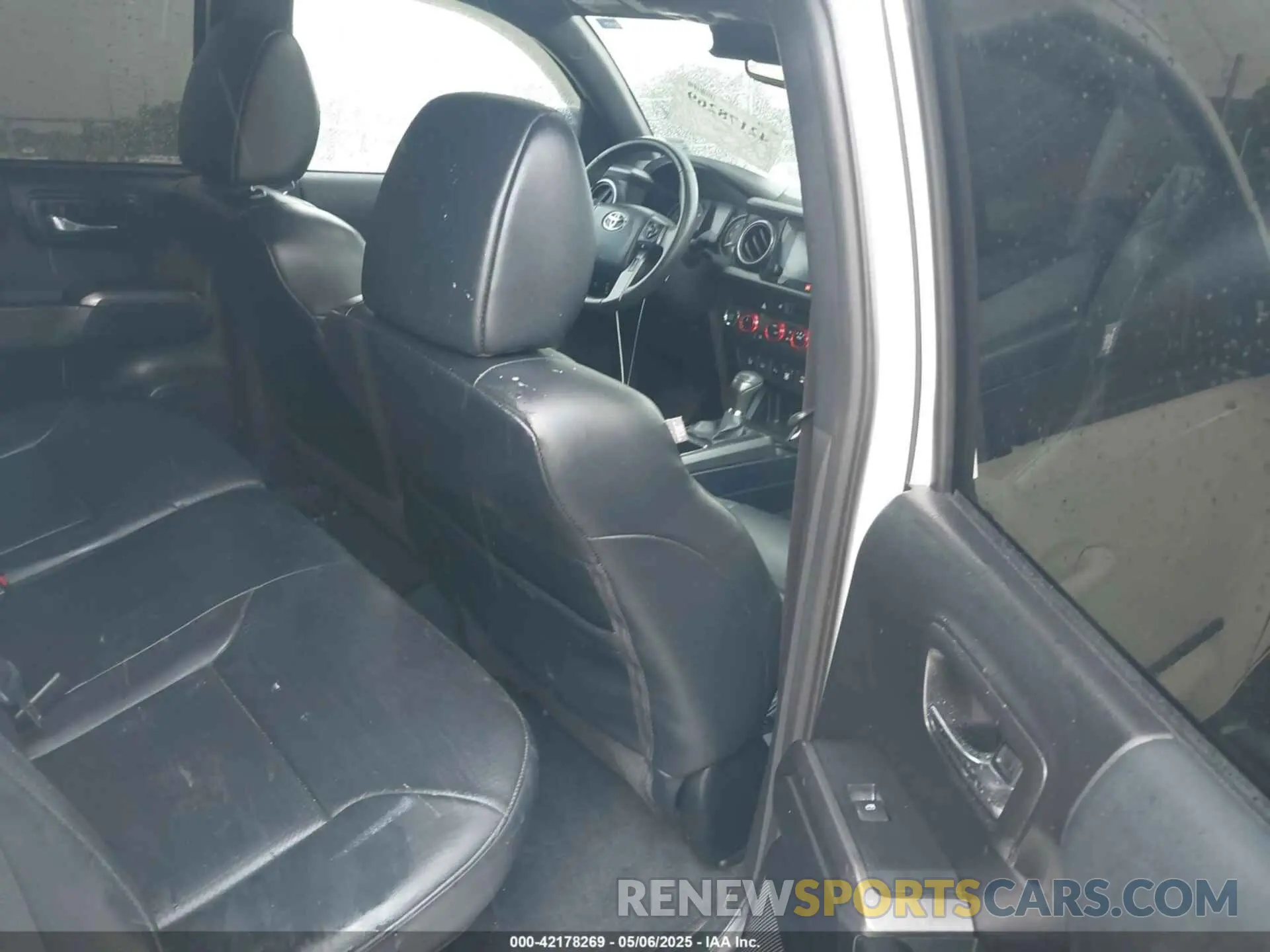 8 fotografías del automóvil dañado 3TMCZ5AN0KM232852 TOYOTA TACOMA 2019