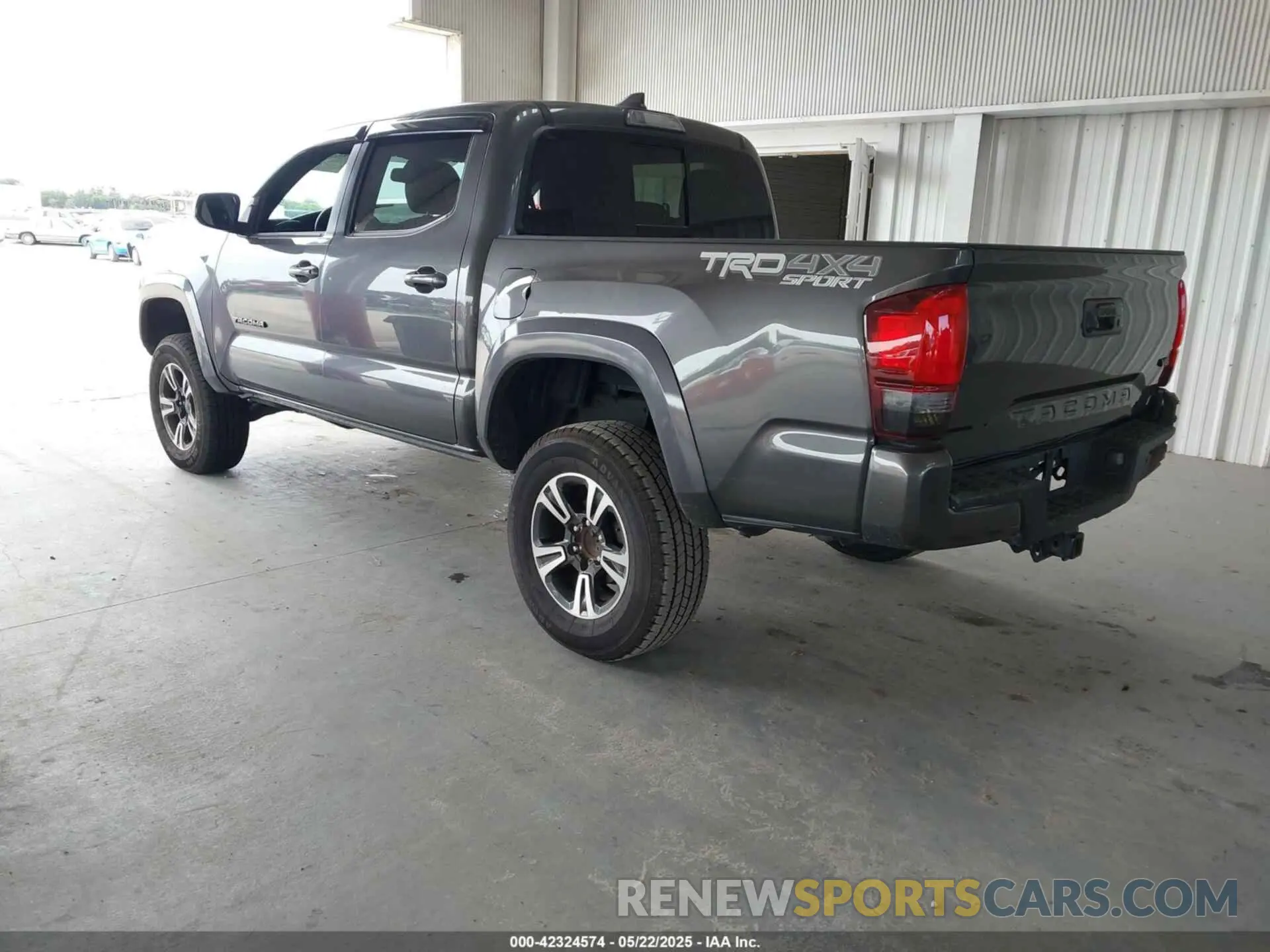 3 fotografías del automóvil dañado 3TMCZ5AN0KM248419 TOYOTA TACOMA 2019