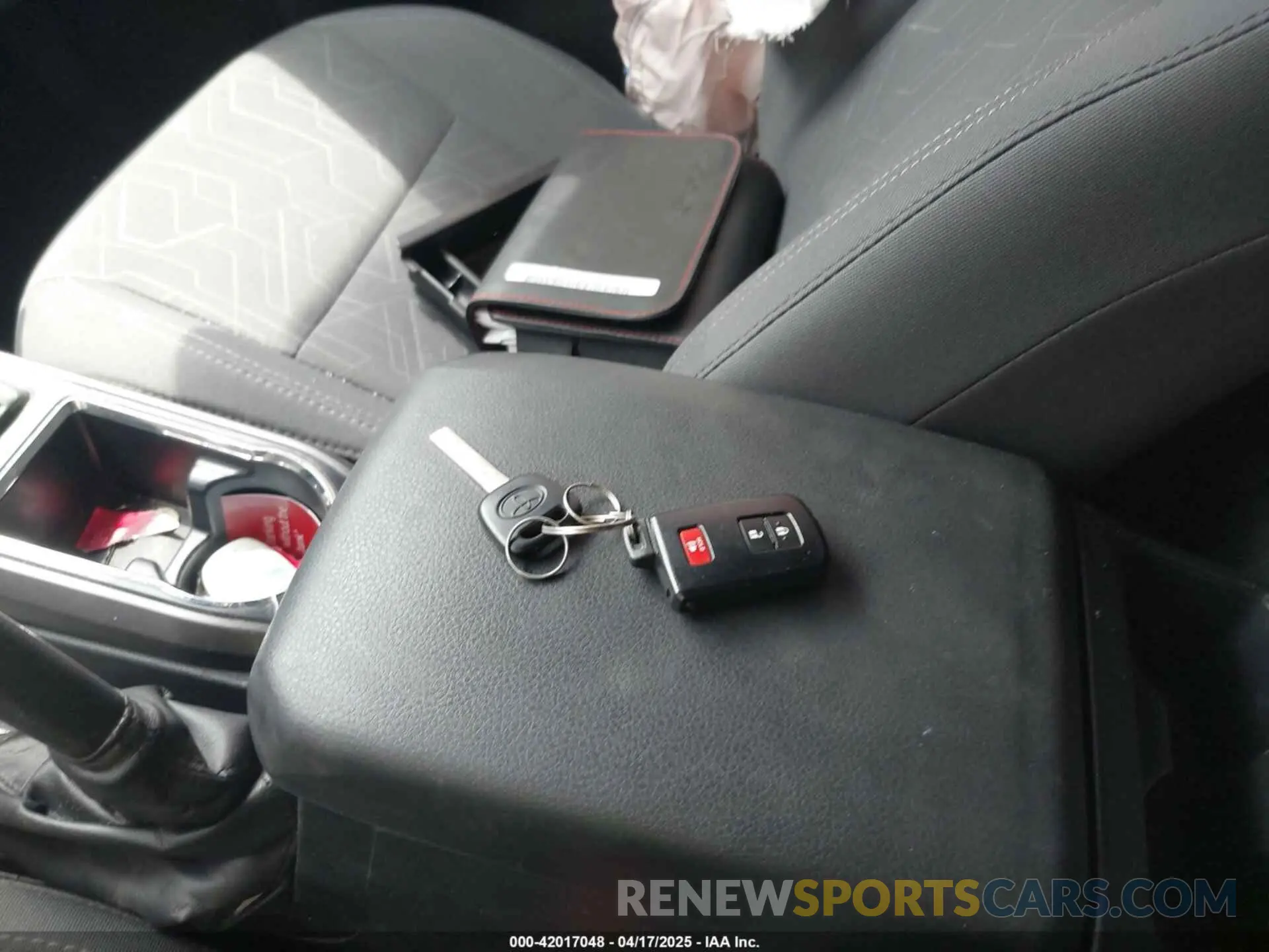 11 fotografías del automóvil dañado 3TMCZ5AN0KM260201 TOYOTA TACOMA 2019