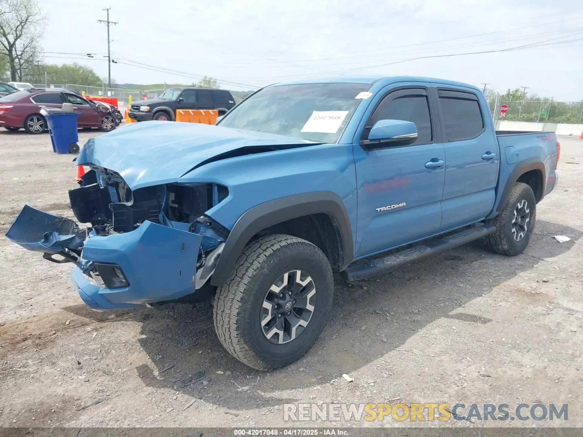 2 fotografías del automóvil dañado 3TMCZ5AN0KM260201 TOYOTA TACOMA 2019