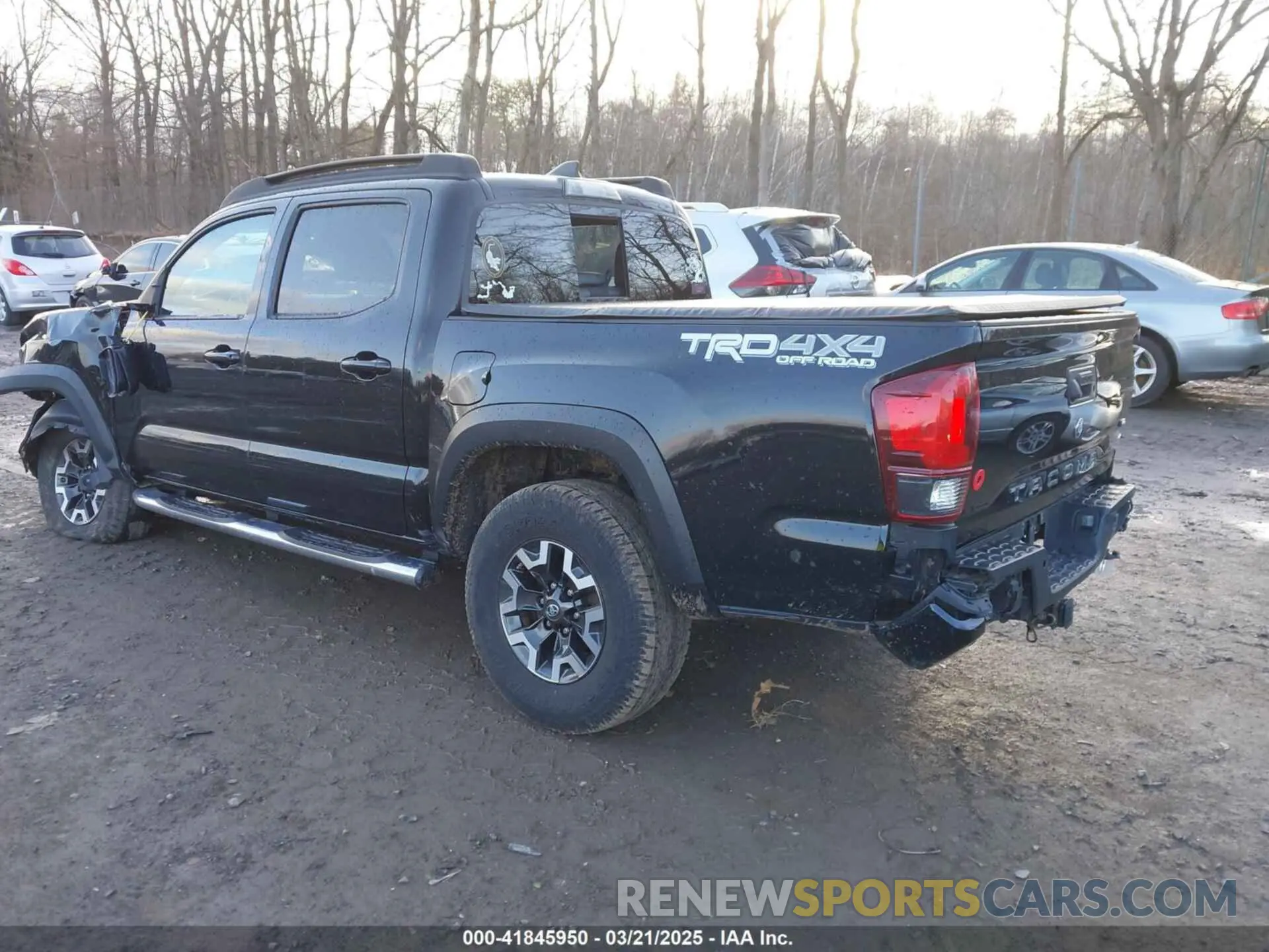 3 fotografías del automóvil dañado 3TMCZ5AN0KM261364 TOYOTA TACOMA 2019