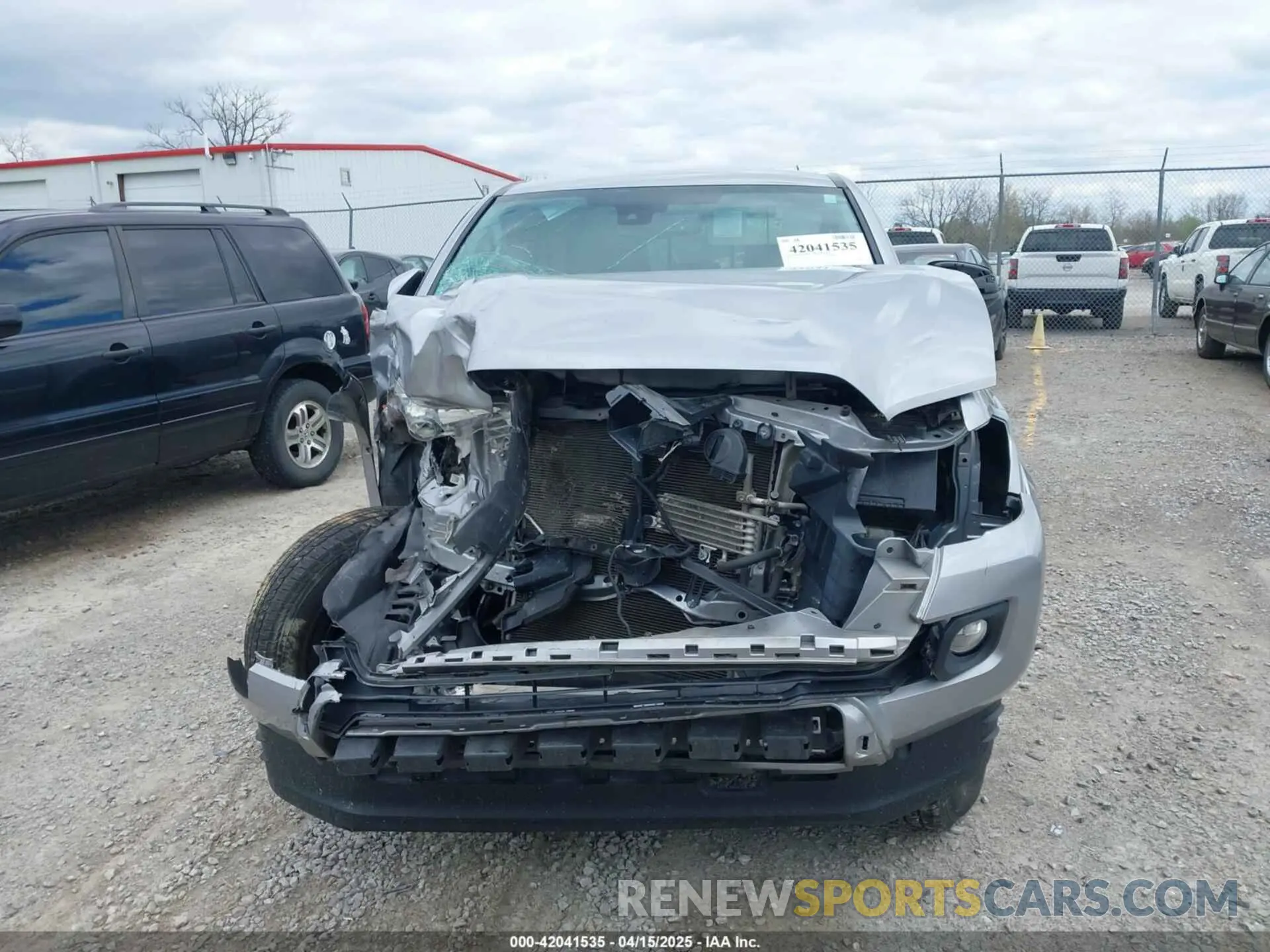 12 fotografías del automóvil dañado 3TMCZ5AN0KM280271 TOYOTA TACOMA 2019
