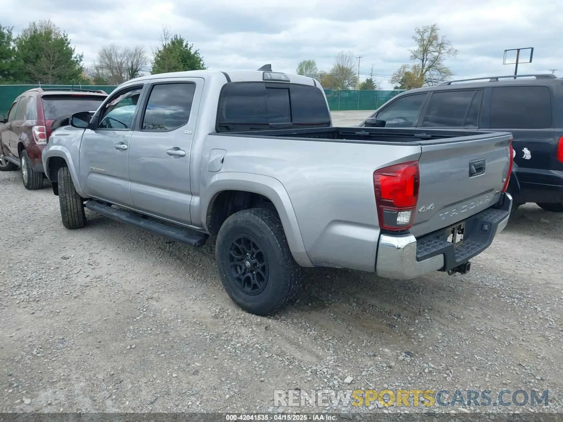 3 fotografías del automóvil dañado 3TMCZ5AN0KM280271 TOYOTA TACOMA 2019