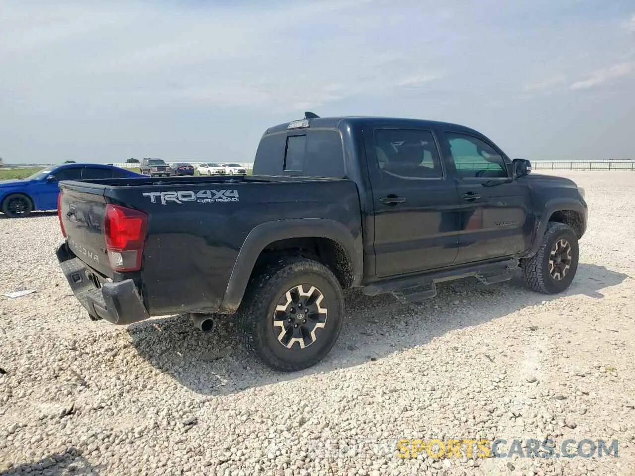 3 fotografías del automóvil dañado 3TMCZ5AN1KM195374 TOYOTA TACOMA 2019