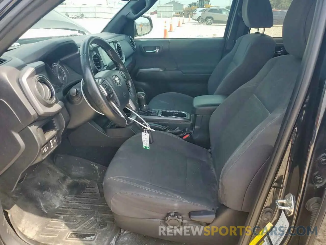 7 fotografías del automóvil dañado 3TMCZ5AN1KM195374 TOYOTA TACOMA 2019