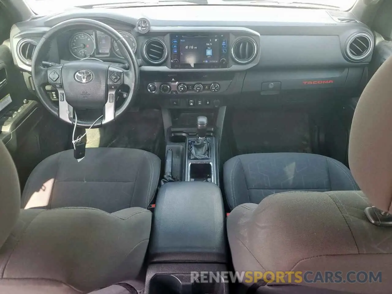 8 fotografías del automóvil dañado 3TMCZ5AN1KM195374 TOYOTA TACOMA 2019