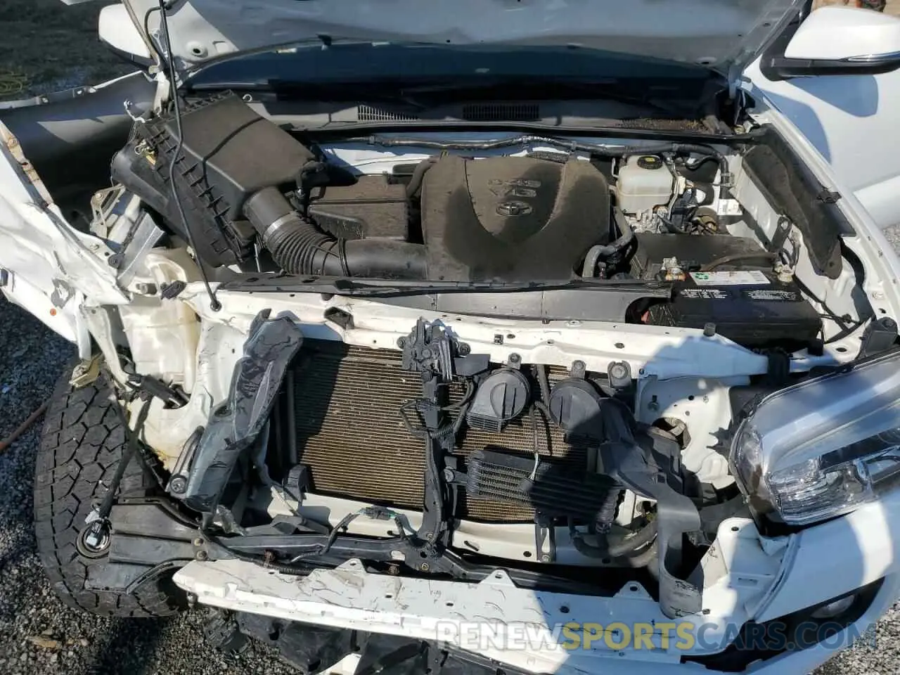 11 fotografías del automóvil dañado 3TMCZ5AN1KM209547 TOYOTA TACOMA 2019