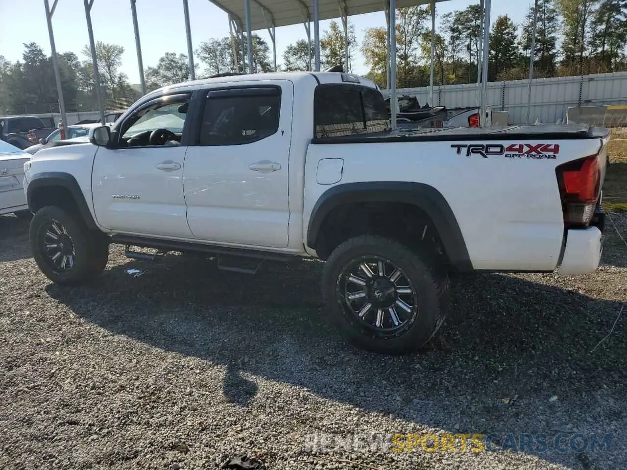 2 fotografías del automóvil dañado 3TMCZ5AN1KM209547 TOYOTA TACOMA 2019
