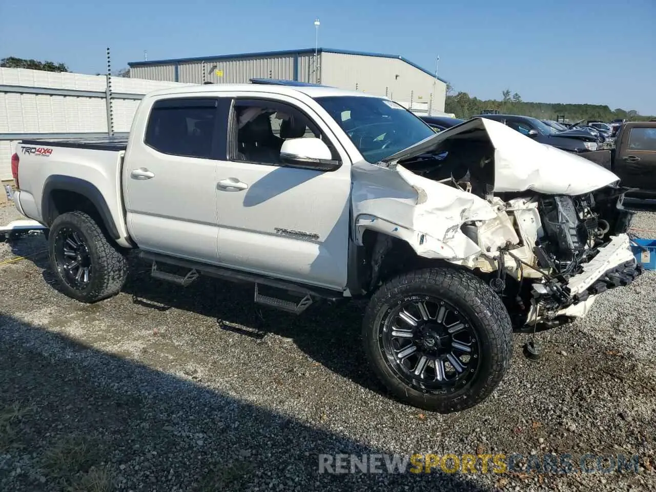 4 fotografías del automóvil dañado 3TMCZ5AN1KM209547 TOYOTA TACOMA 2019