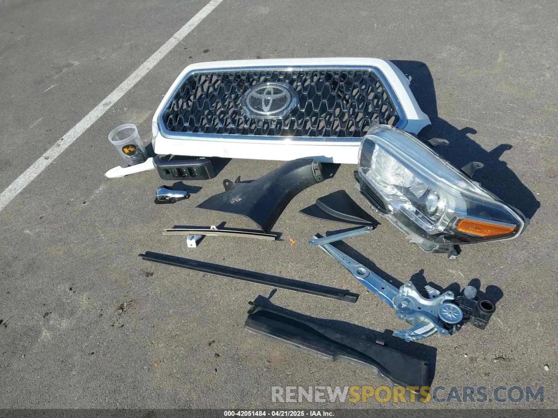 19 fotografías del automóvil dañado 3TMCZ5AN1KM210911 TOYOTA TACOMA 2019