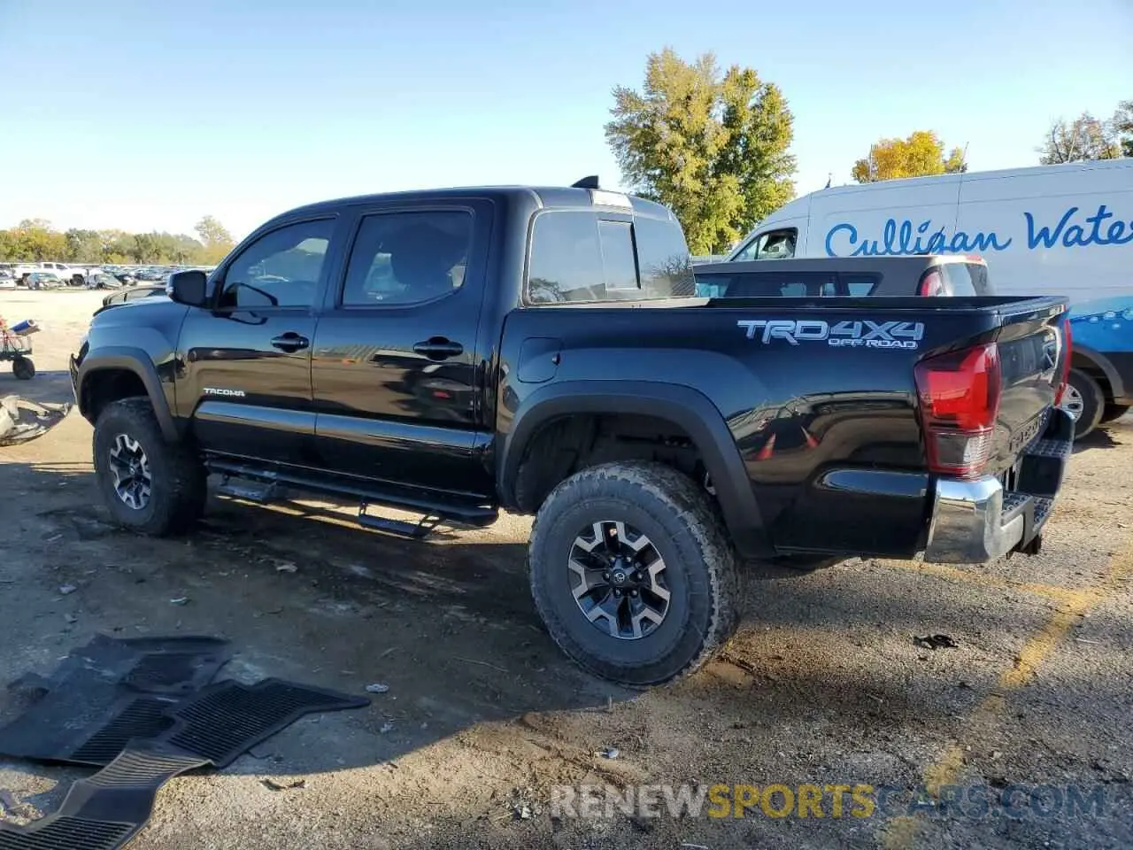 2 fotografías del automóvil dañado 3TMCZ5AN1KM213209 TOYOTA TACOMA 2019