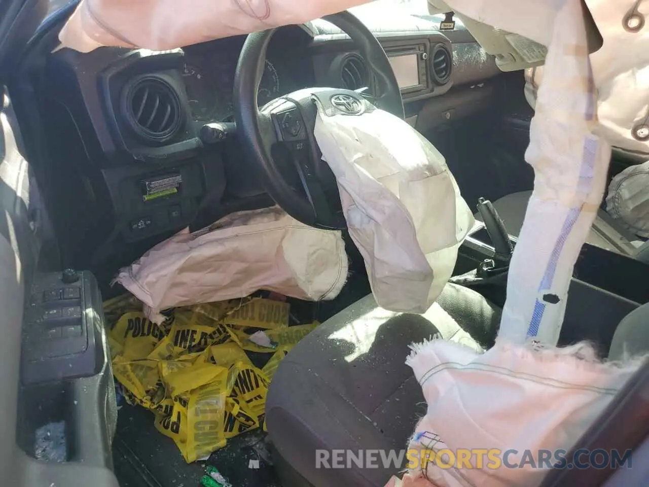8 fotografías del automóvil dañado 3TMCZ5AN1KM231662 TOYOTA TACOMA 2019