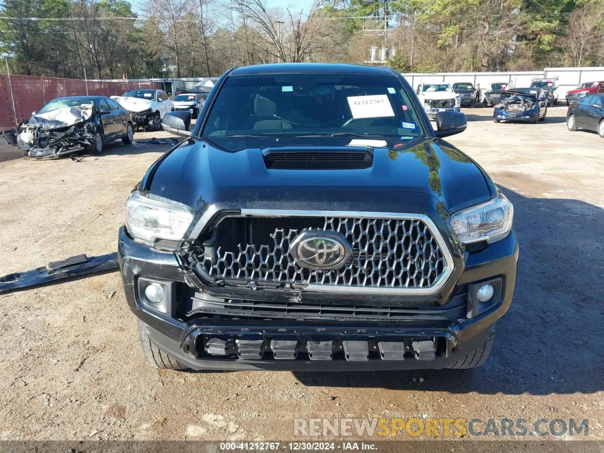 13 fotografías del automóvil dañado 3TMCZ5AN1KM233279 TOYOTA TACOMA 2019
