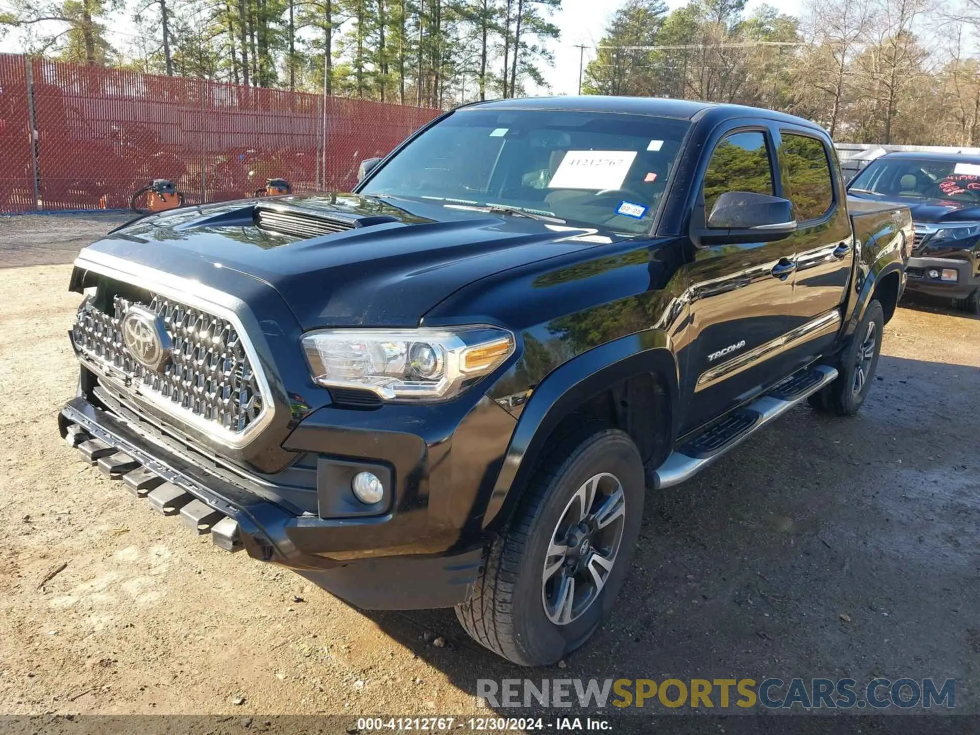 2 fotografías del automóvil dañado 3TMCZ5AN1KM233279 TOYOTA TACOMA 2019