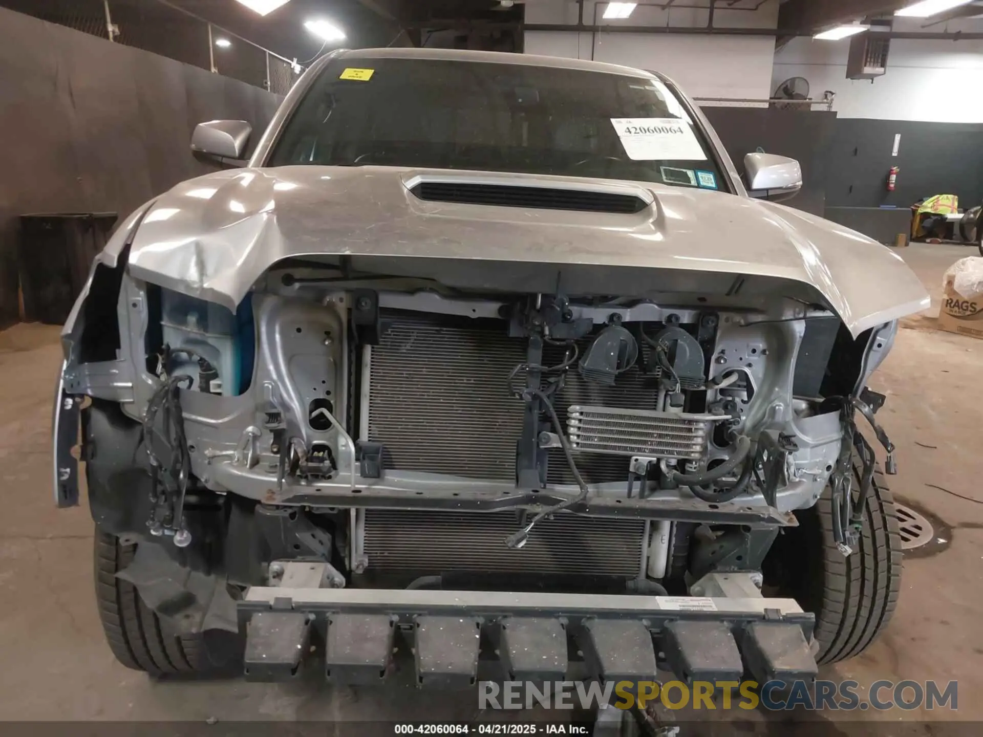 13 fotografías del automóvil dañado 3TMCZ5AN1KM256173 TOYOTA TACOMA 2019