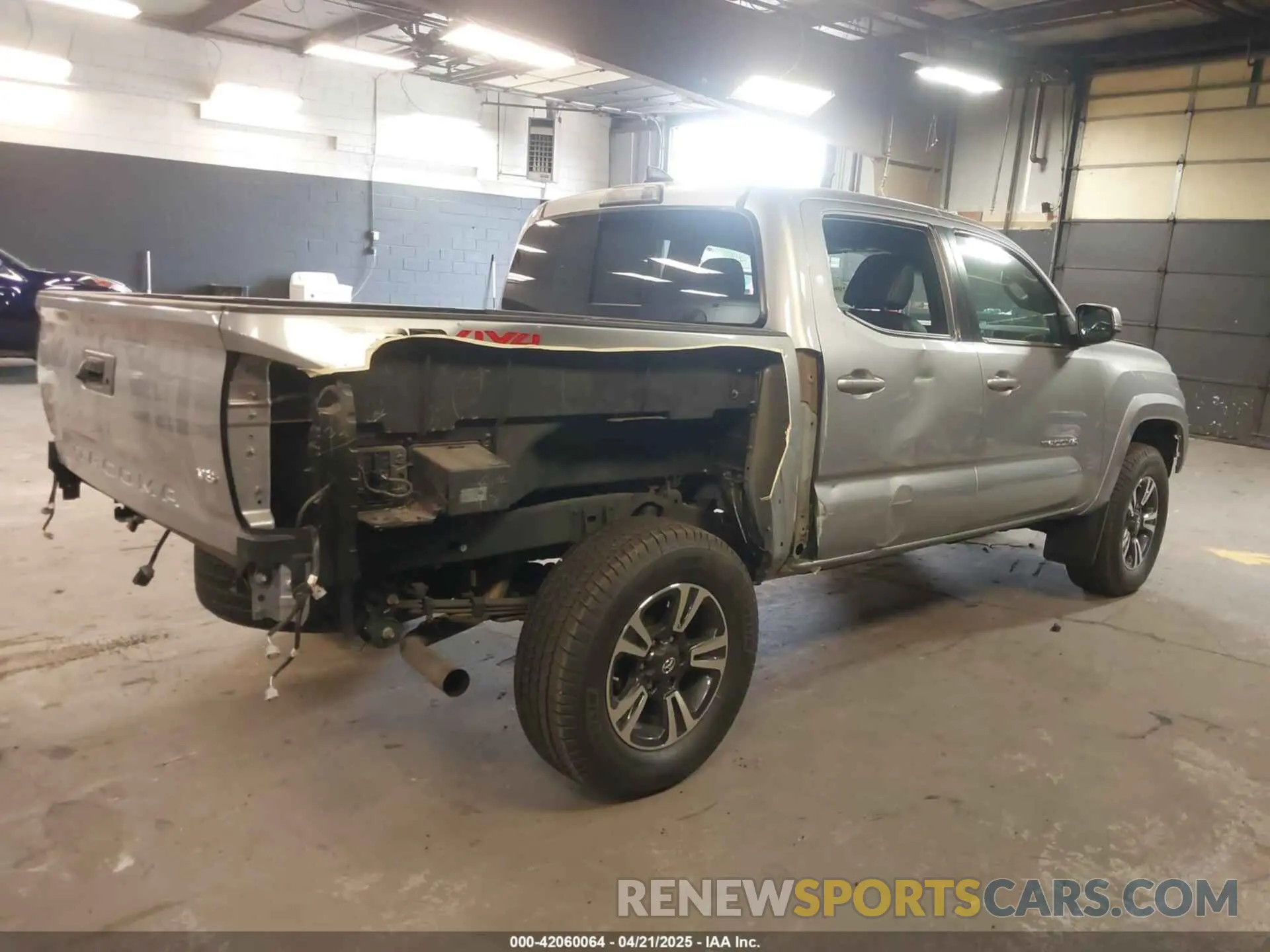 4 fotografías del automóvil dañado 3TMCZ5AN1KM256173 TOYOTA TACOMA 2019