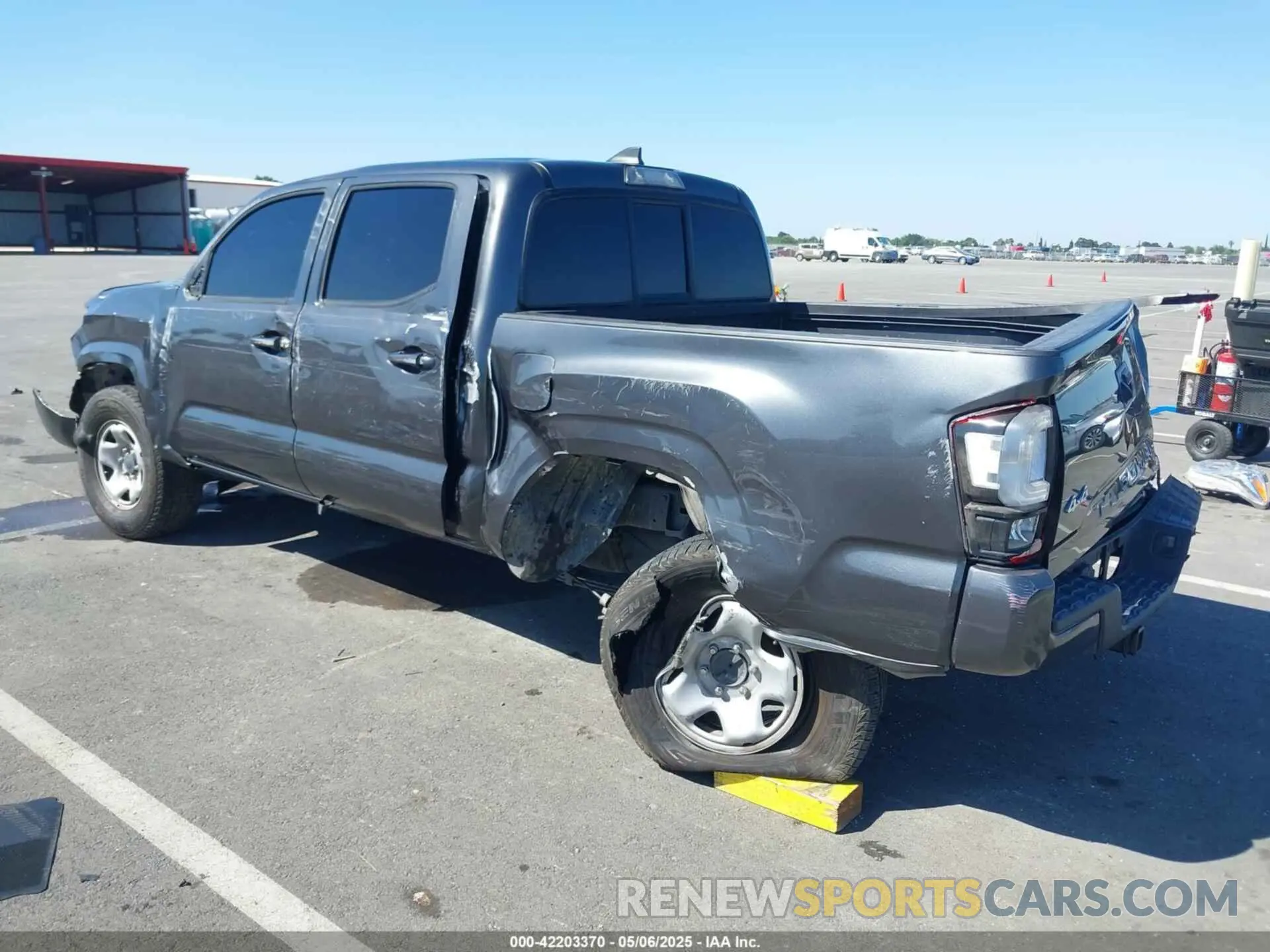 3 fotografías del automóvil dañado 3TMCZ5AN1KM272891 TOYOTA TACOMA 2019
