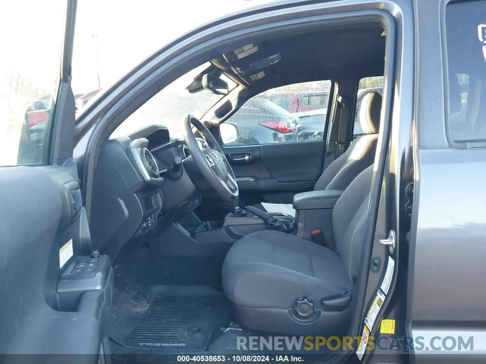 5 fotografías del automóvil dañado 3TMCZ5AN1KM274544 TOYOTA TACOMA 2019