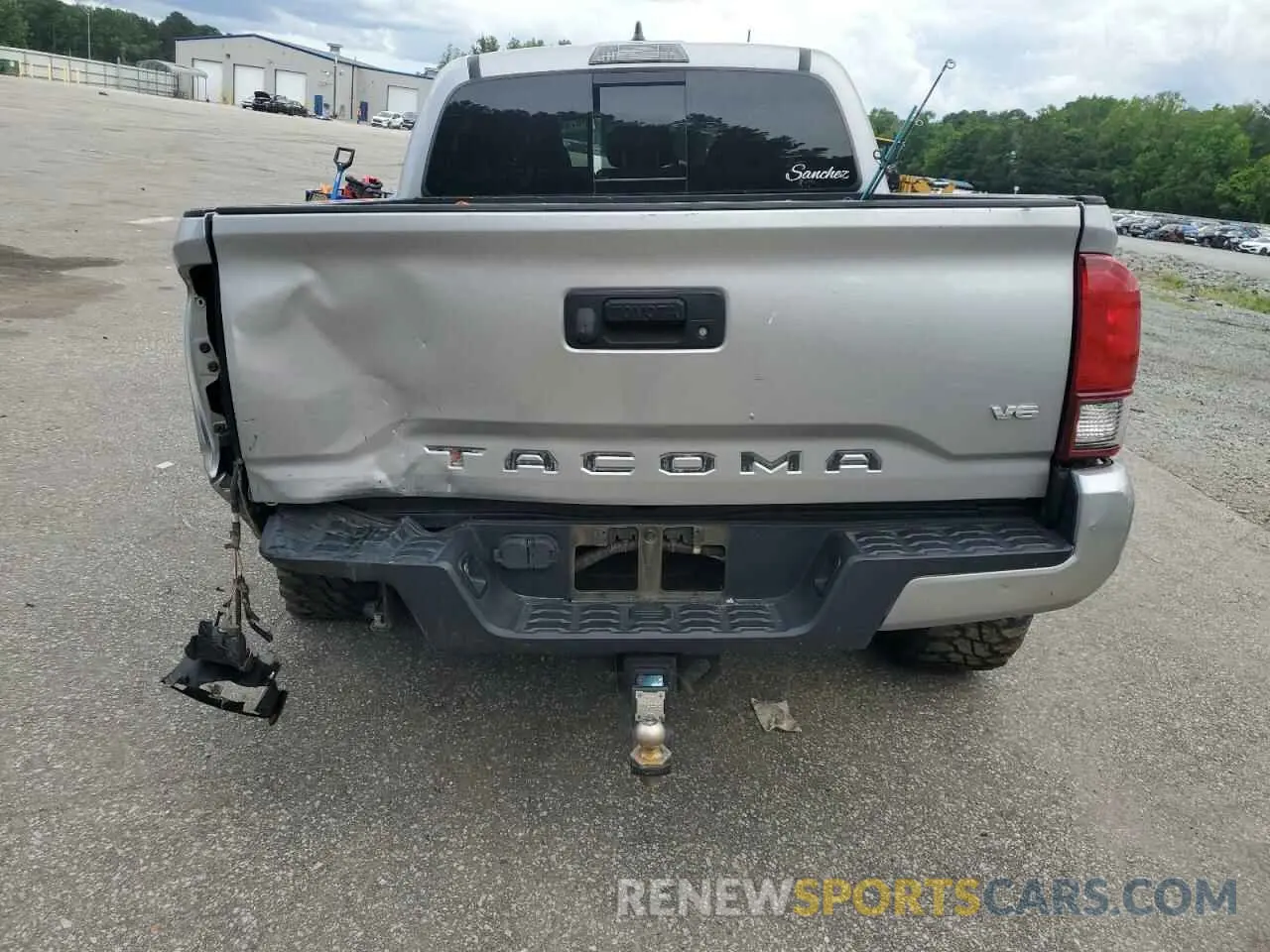6 fotografías del automóvil dañado 3TMCZ5AN2KM193701 TOYOTA TACOMA 2019