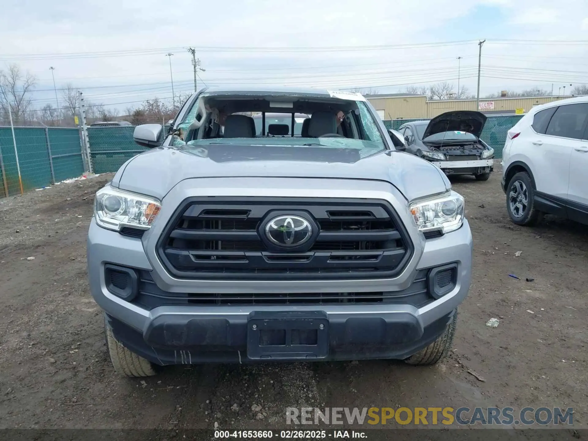 12 fotografías del automóvil dañado 3TMCZ5AN2KM198011 TOYOTA TACOMA 2019