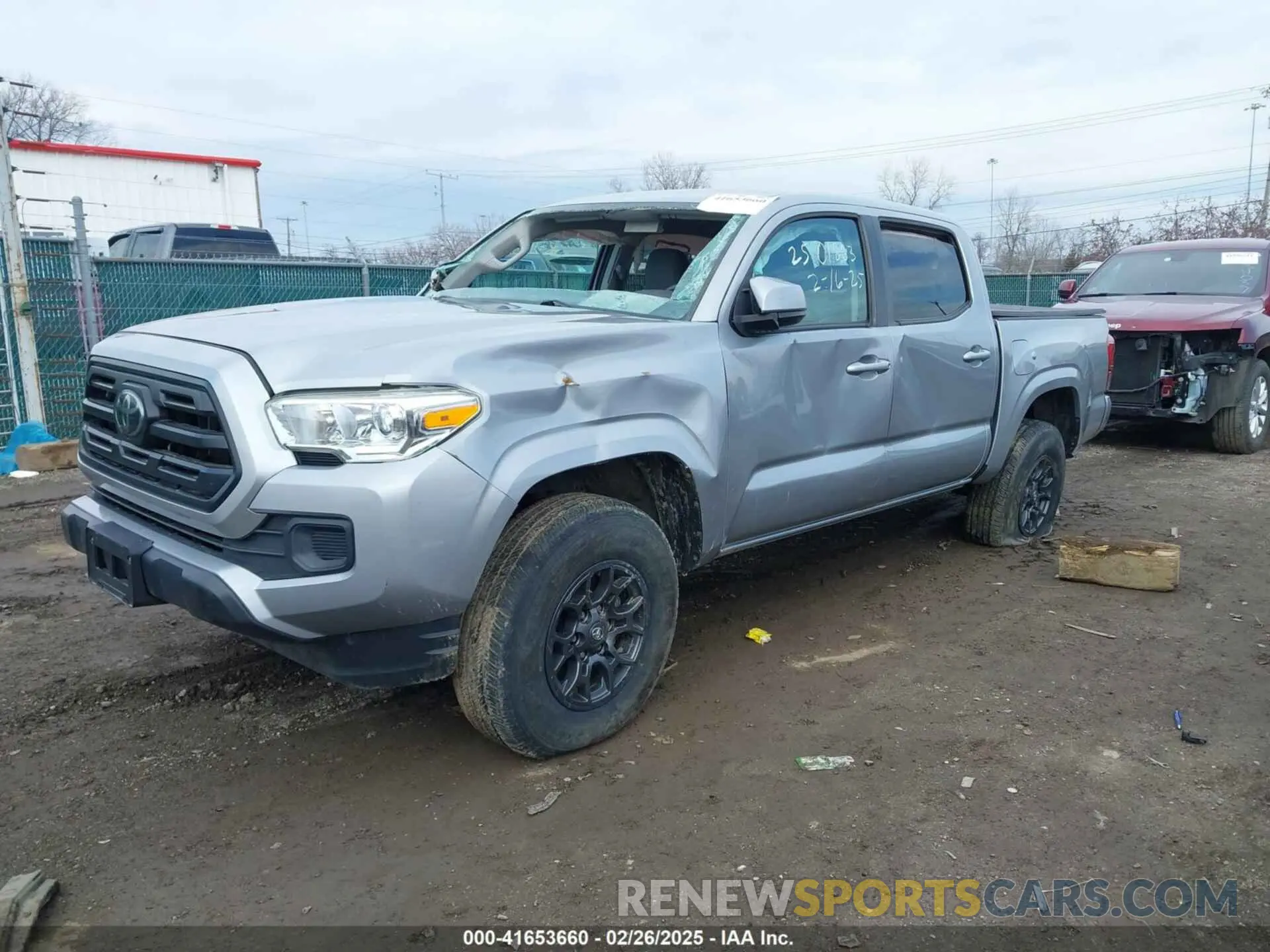 2 fotografías del automóvil dañado 3TMCZ5AN2KM198011 TOYOTA TACOMA 2019