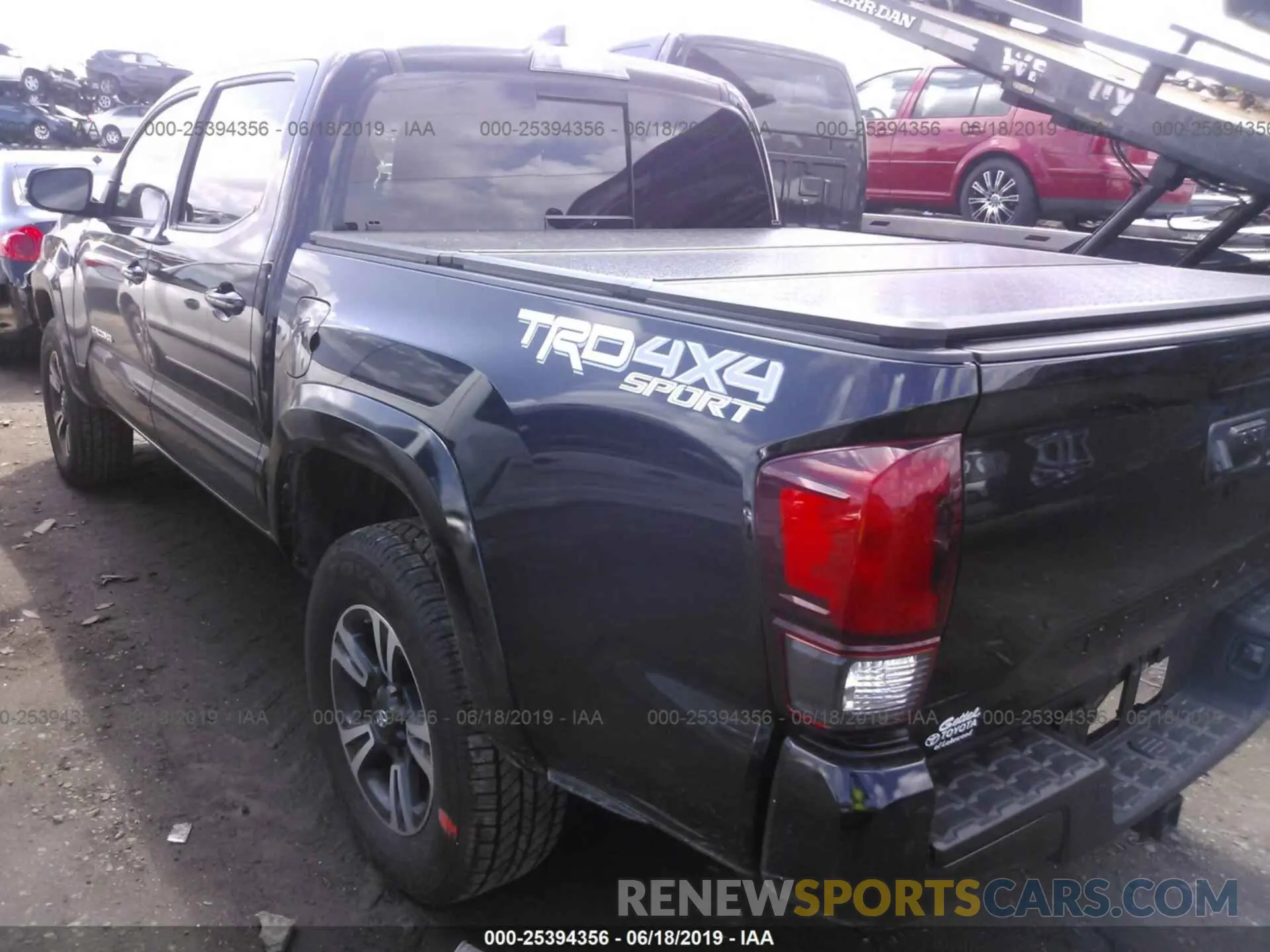 3 fotografías del automóvil dañado 3TMCZ5AN2KM201862 TOYOTA TACOMA 2019