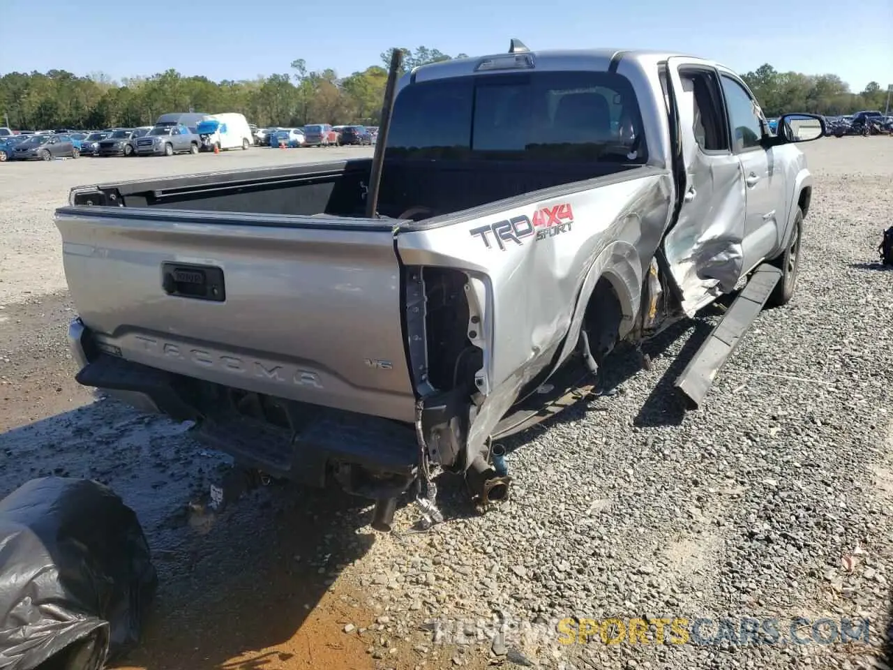 4 fotografías del automóvil dañado 3TMCZ5AN2KM212408 TOYOTA TACOMA 2019