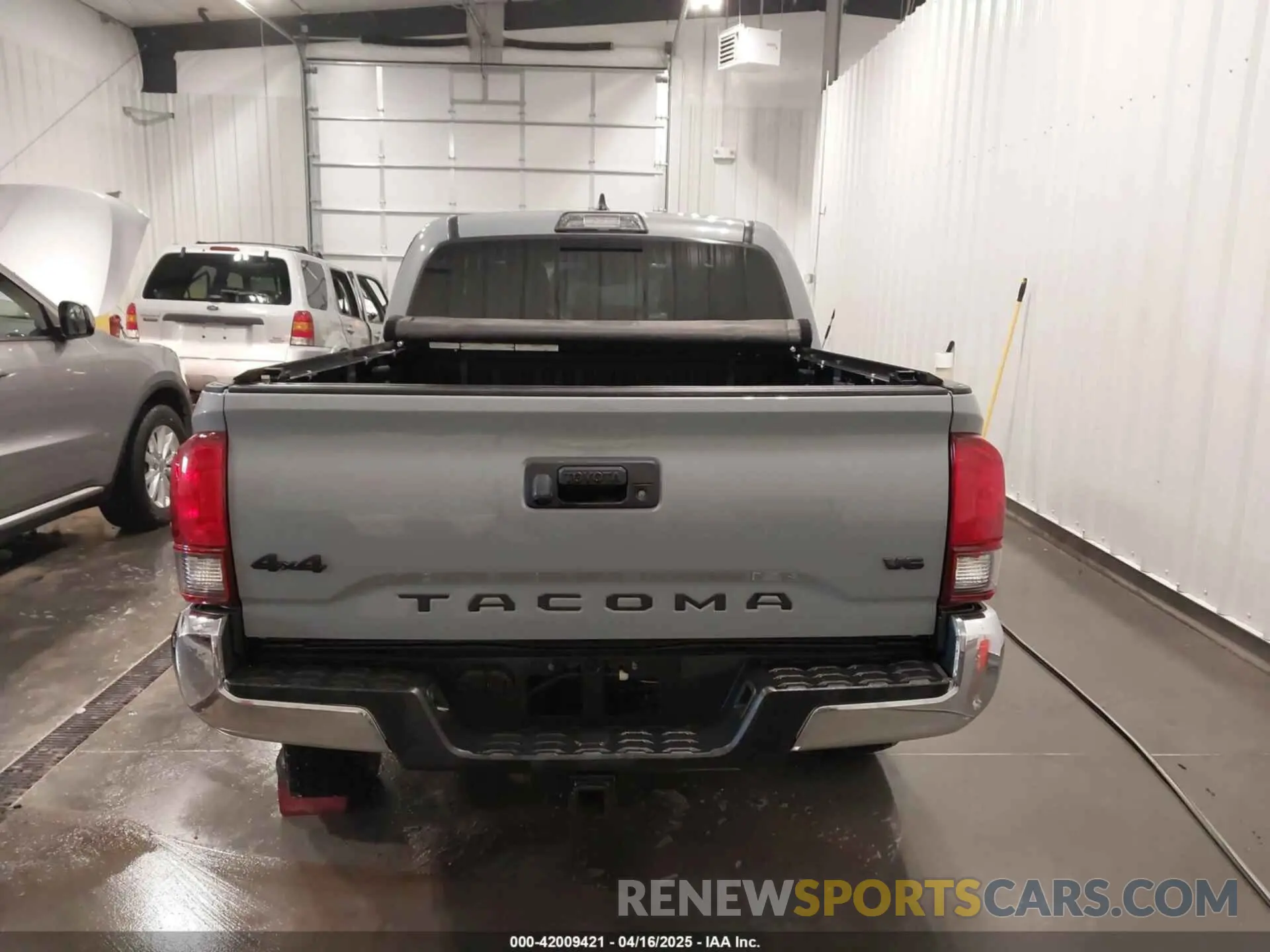 16 fotografías del automóvil dañado 3TMCZ5AN2KM223540 TOYOTA TACOMA 2019