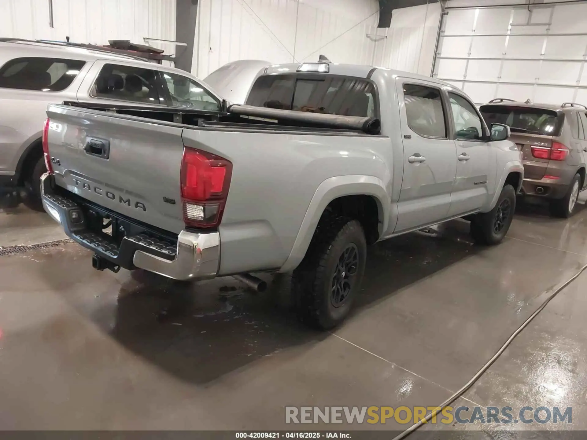 4 fotografías del automóvil dañado 3TMCZ5AN2KM223540 TOYOTA TACOMA 2019