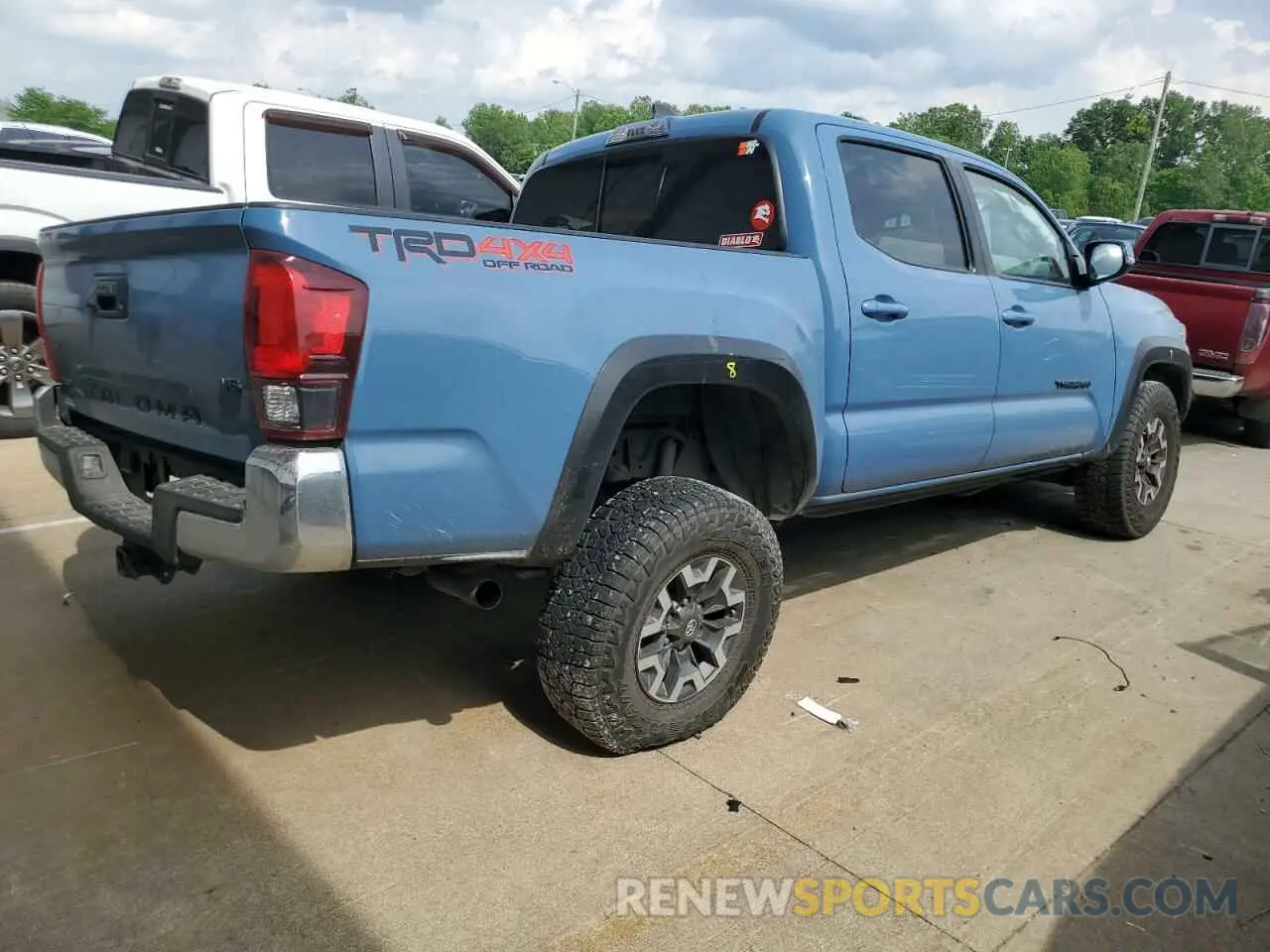 3 fotografías del automóvil dañado 3TMCZ5AN2KM225823 TOYOTA TACOMA 2019