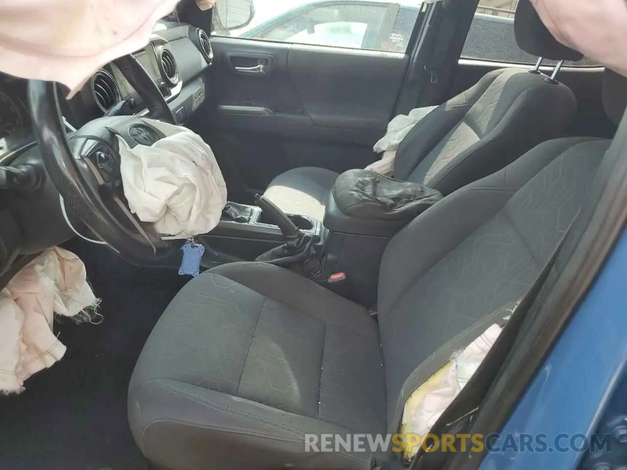 7 fotografías del automóvil dañado 3TMCZ5AN2KM225823 TOYOTA TACOMA 2019