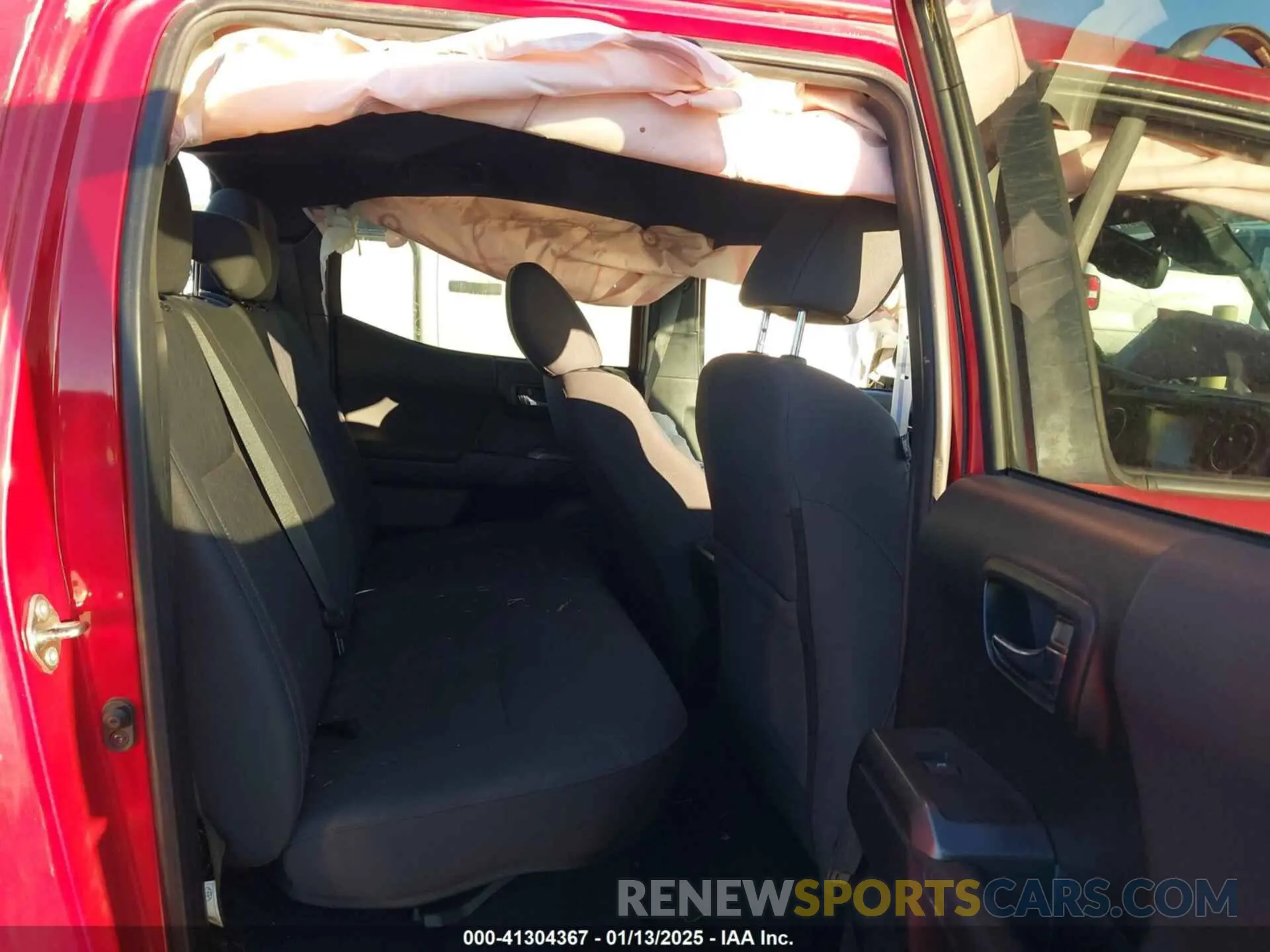 8 fotografías del automóvil dañado 3TMCZ5AN2KM231072 TOYOTA TACOMA 2019