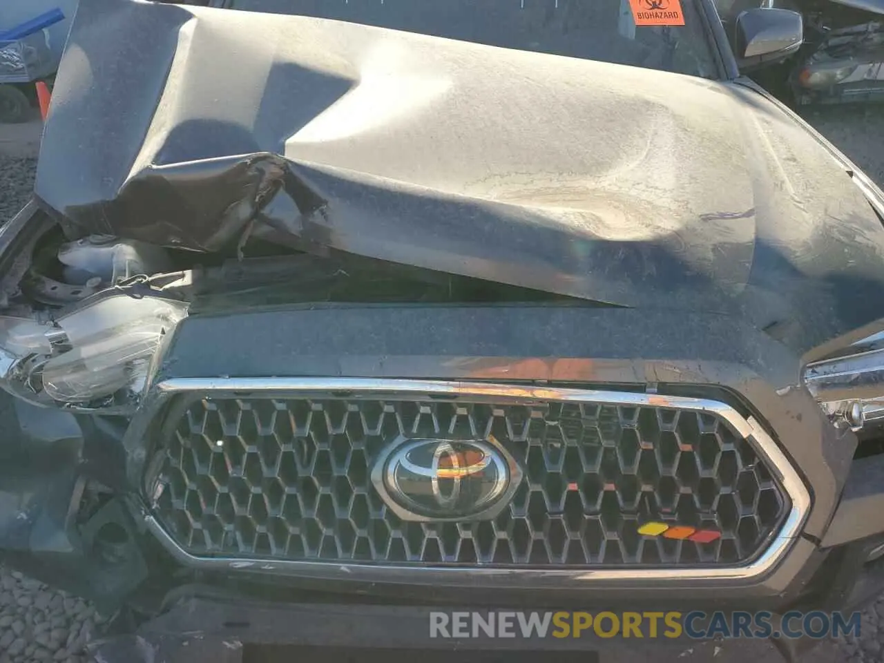 11 fotografías del automóvil dañado 3TMCZ5AN2KM255453 TOYOTA TACOMA 2019