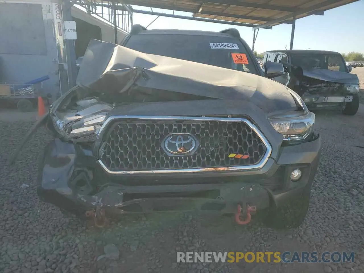 5 fotografías del automóvil dañado 3TMCZ5AN2KM255453 TOYOTA TACOMA 2019