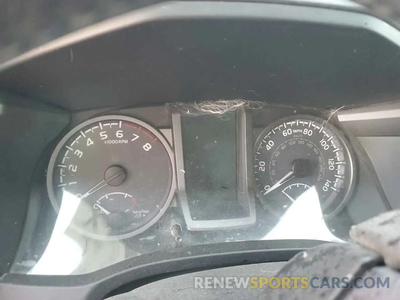 9 fotografías del automóvil dañado 3TMCZ5AN2KM255453 TOYOTA TACOMA 2019