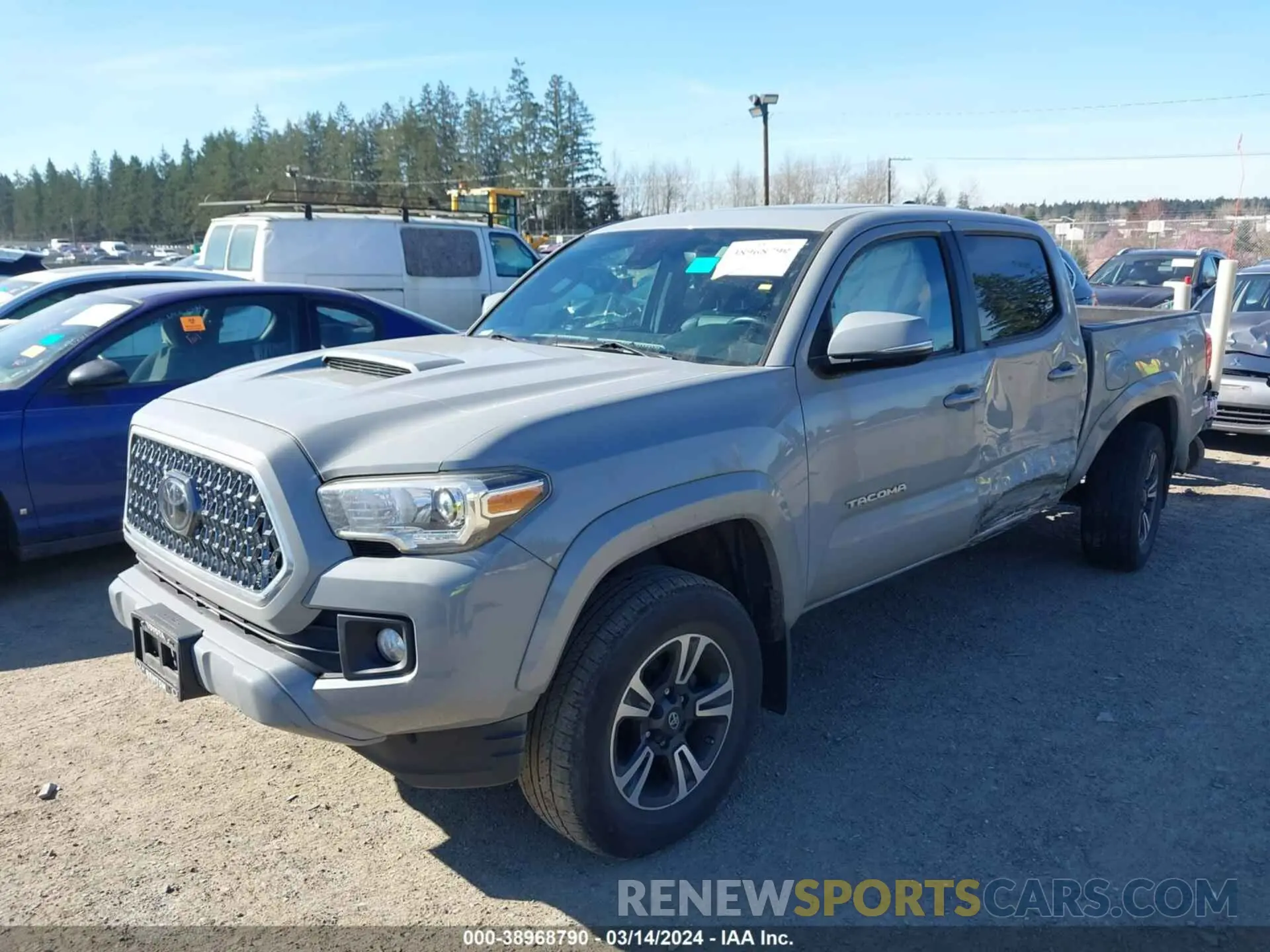 2 fotografías del automóvil dañado 3TMCZ5AN2KM267490 TOYOTA TACOMA 2019