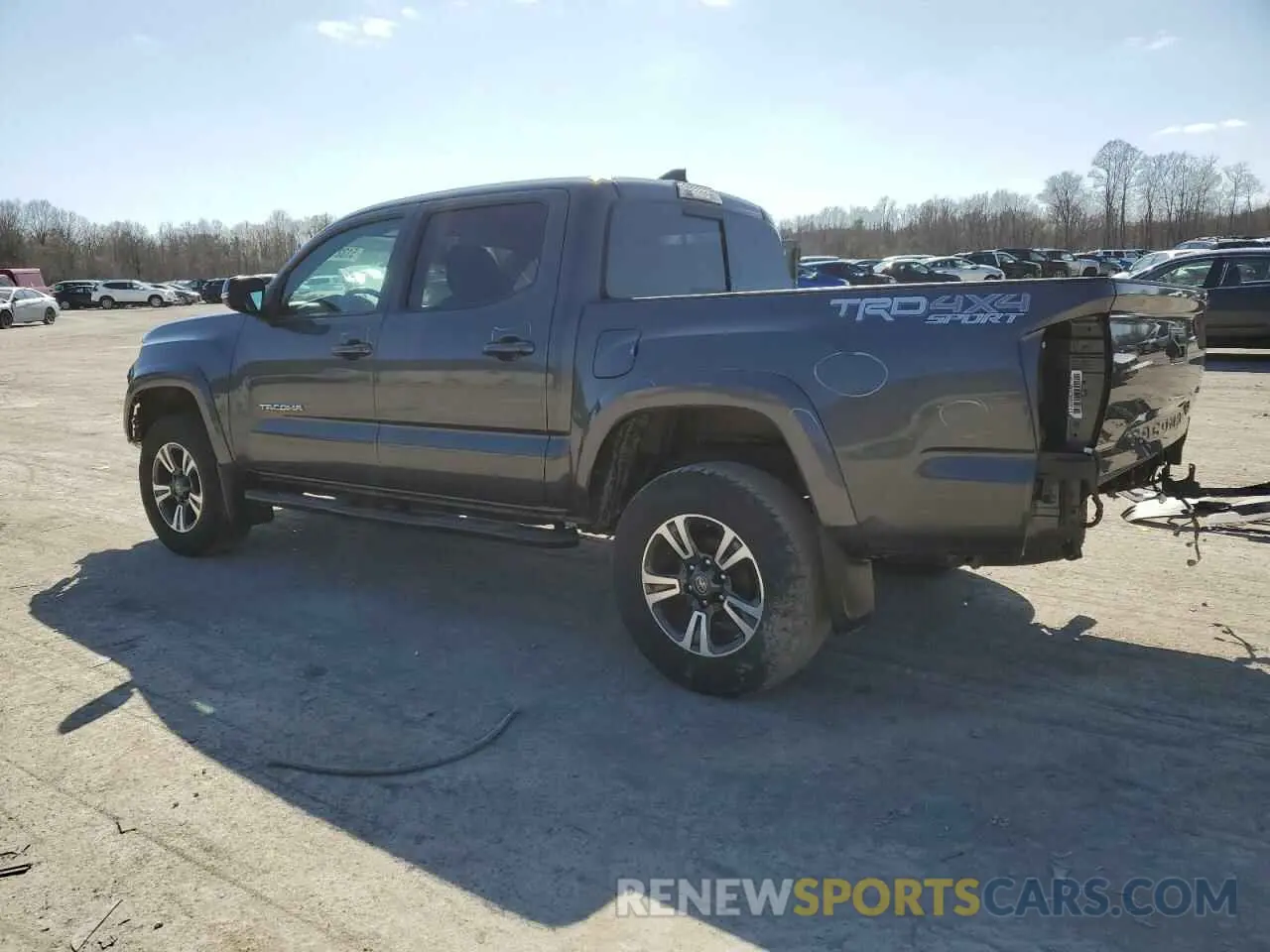 2 fotografías del automóvil dañado 3TMCZ5AN2KM283656 TOYOTA TACOMA 2019
