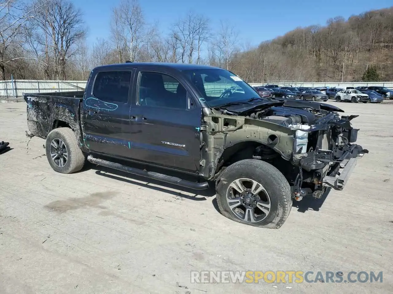 4 fotografías del automóvil dañado 3TMCZ5AN2KM283656 TOYOTA TACOMA 2019