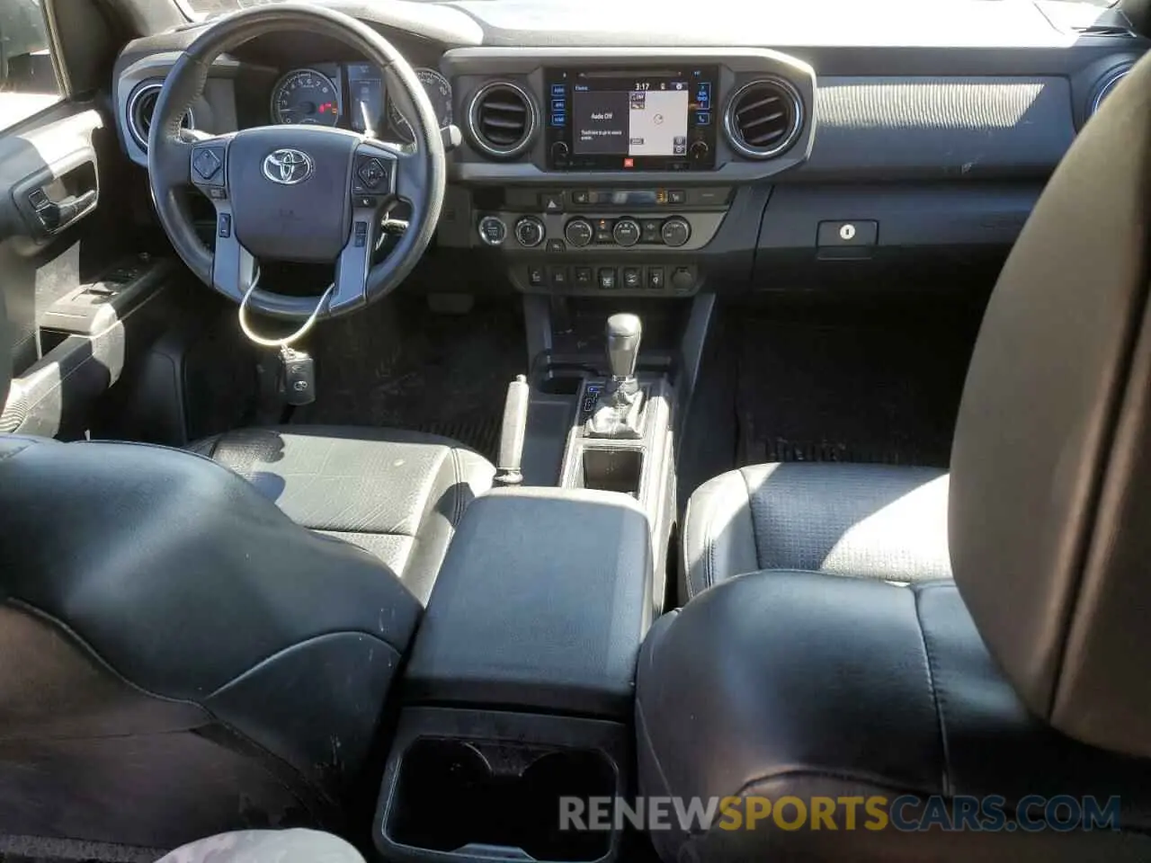 8 fotografías del automóvil dañado 3TMCZ5AN2KM283656 TOYOTA TACOMA 2019