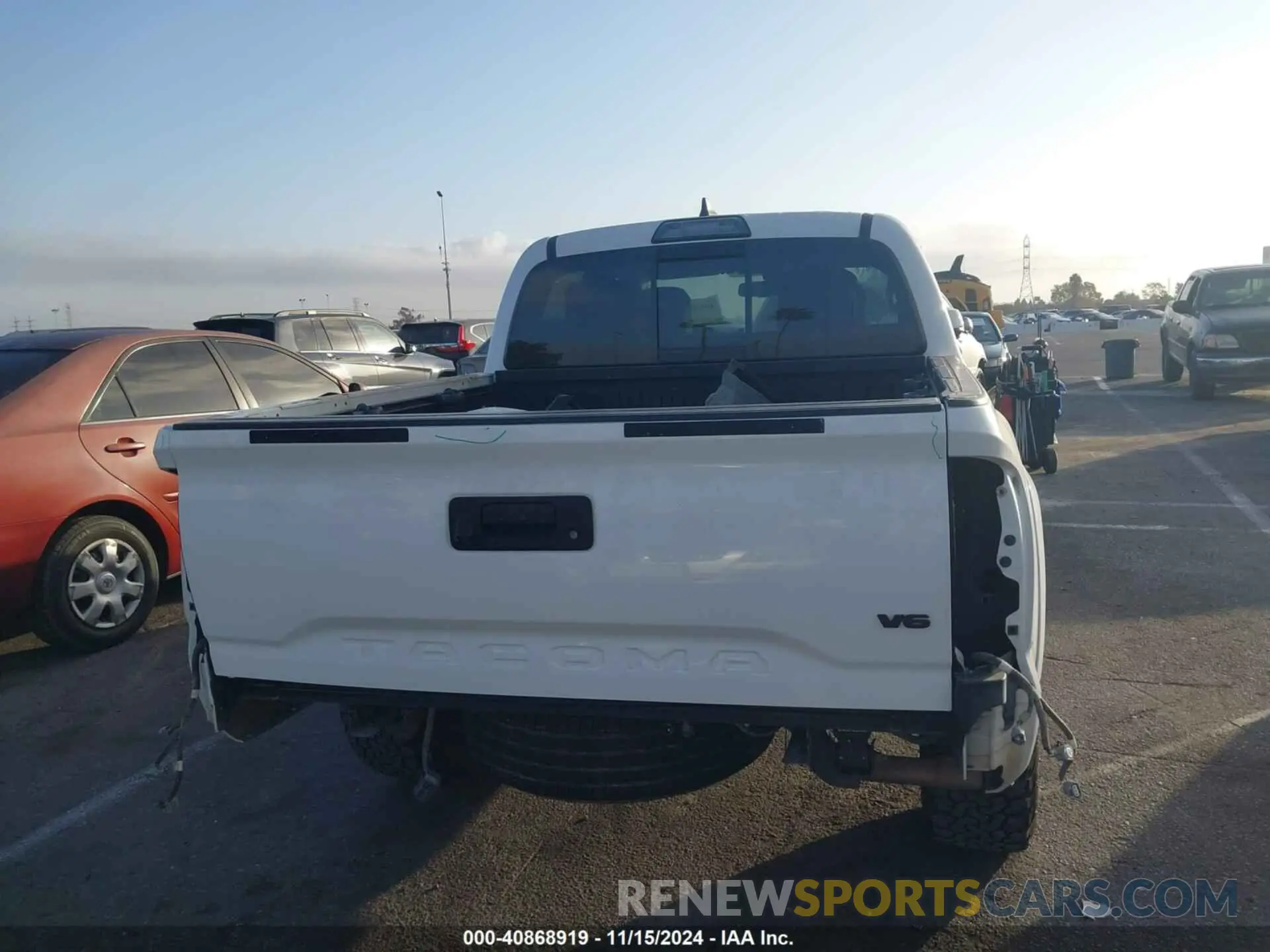 16 fotografías del automóvil dañado 3TMCZ5AN3KM198213 TOYOTA TACOMA 2019