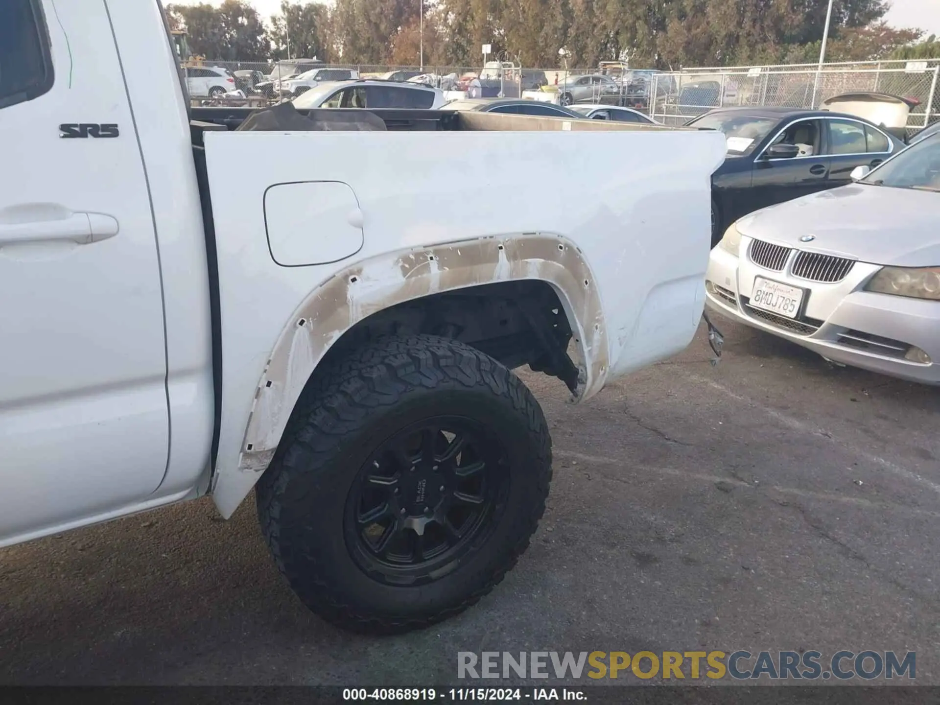 6 fotografías del automóvil dañado 3TMCZ5AN3KM198213 TOYOTA TACOMA 2019